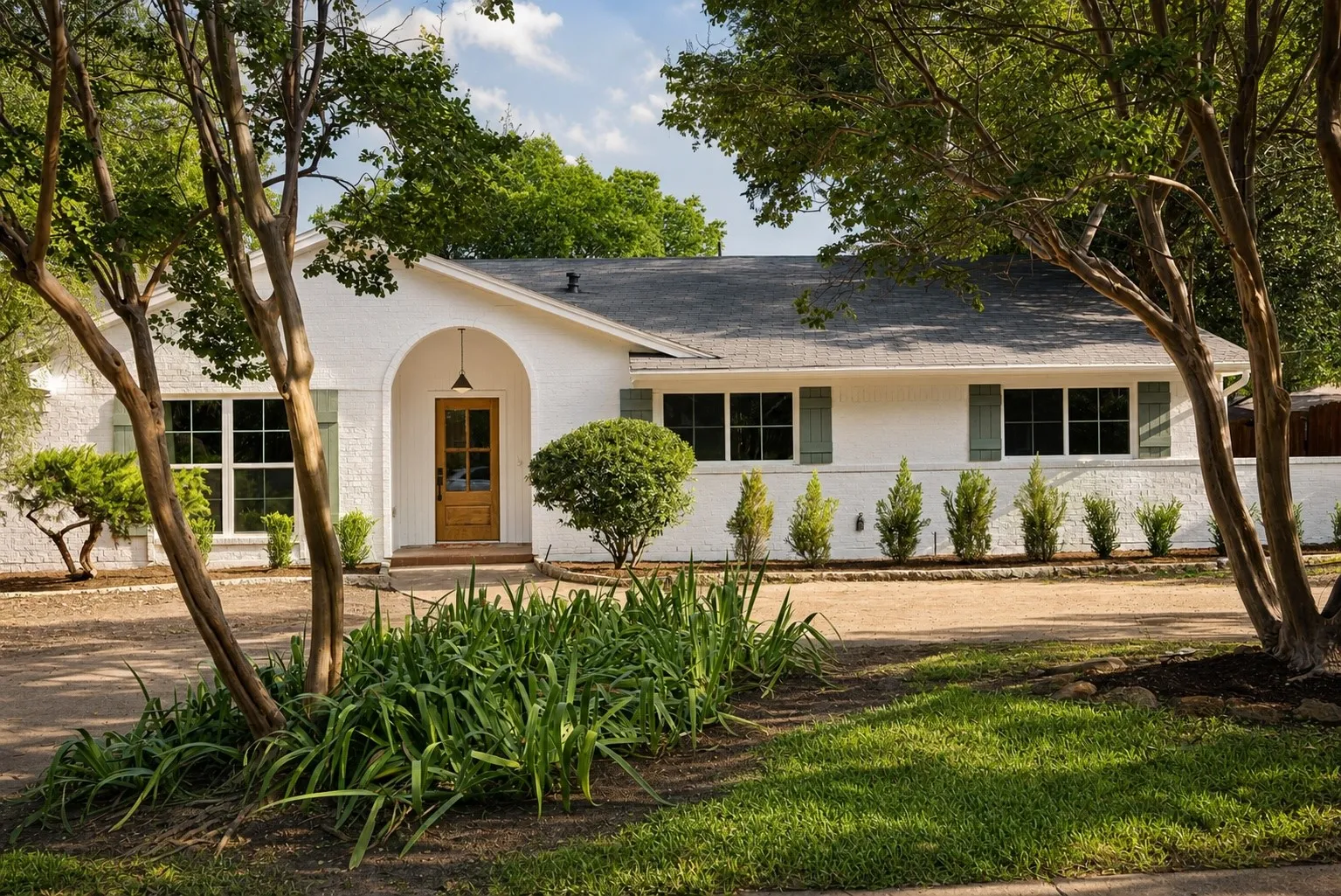 Single Family Residence For Sale in Collin County , 401 Northview Drive, Richardson, Texas 75080, 4 Bedroom, 2 Bathroom, 2 Garage spaces, 2,306 Sqft, built in 1968, mls#21376855, Real Estate Agent in Richardson, Homes For Sale in Collin county, Homes For Sale in Richardson, Realtor in Richardson Texas, Real Estate Brokerage Independent Realty Texas, Luminita Cordes Realtor