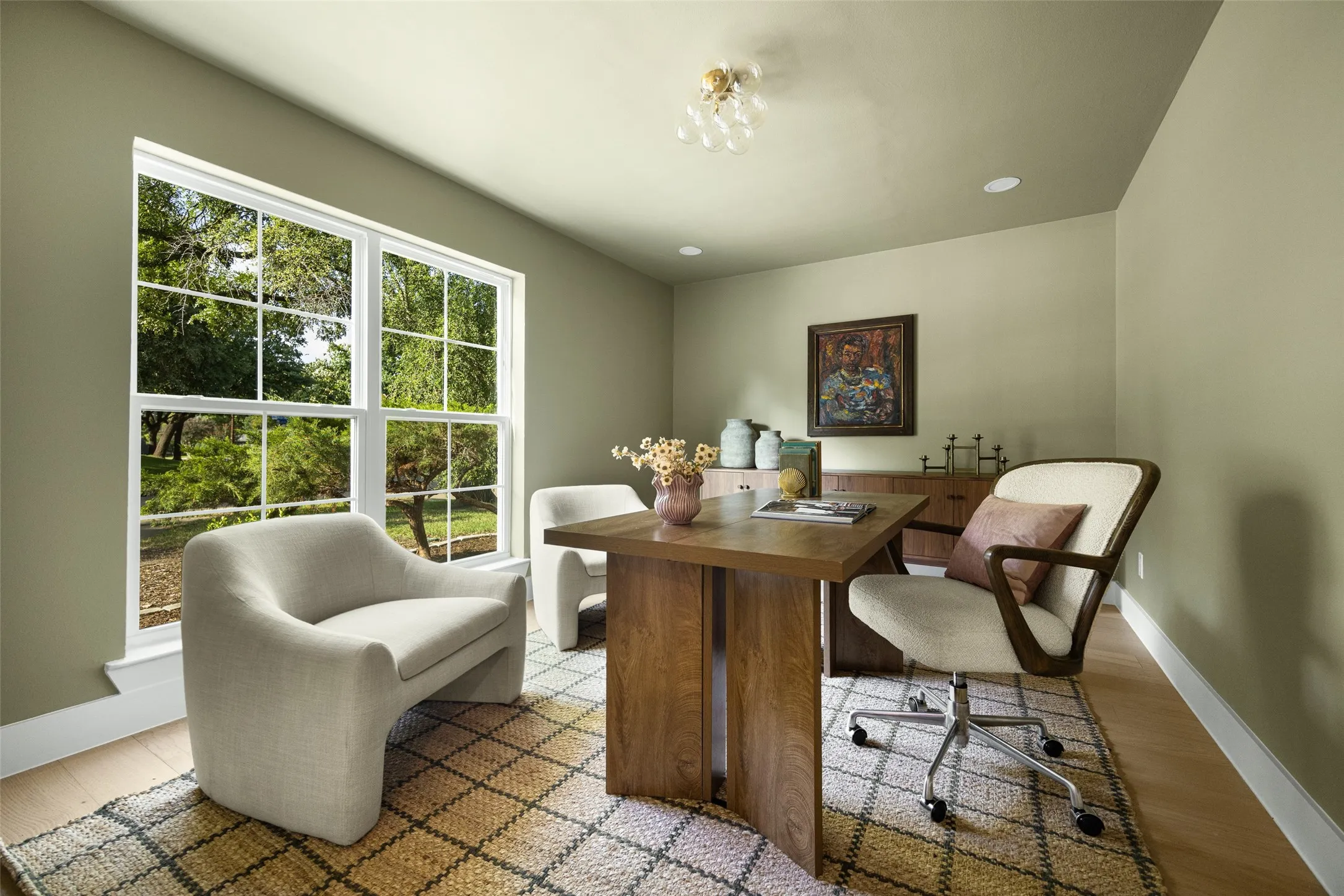 Single Family Residence For Sale in Collin County , 401 Northview Drive, Richardson, Texas 75080, 4 Bedroom, 2 Bathroom, 2 Garage spaces, 2,306 Sqft, built in 1968, mls#21376855, Real Estate Agent in Richardson, Homes For Sale in Collin county, Homes For Sale in Richardson, Realtor in Richardson Texas, Real Estate Brokerage Independent Realty Texas, Luminita Cordes Realtor