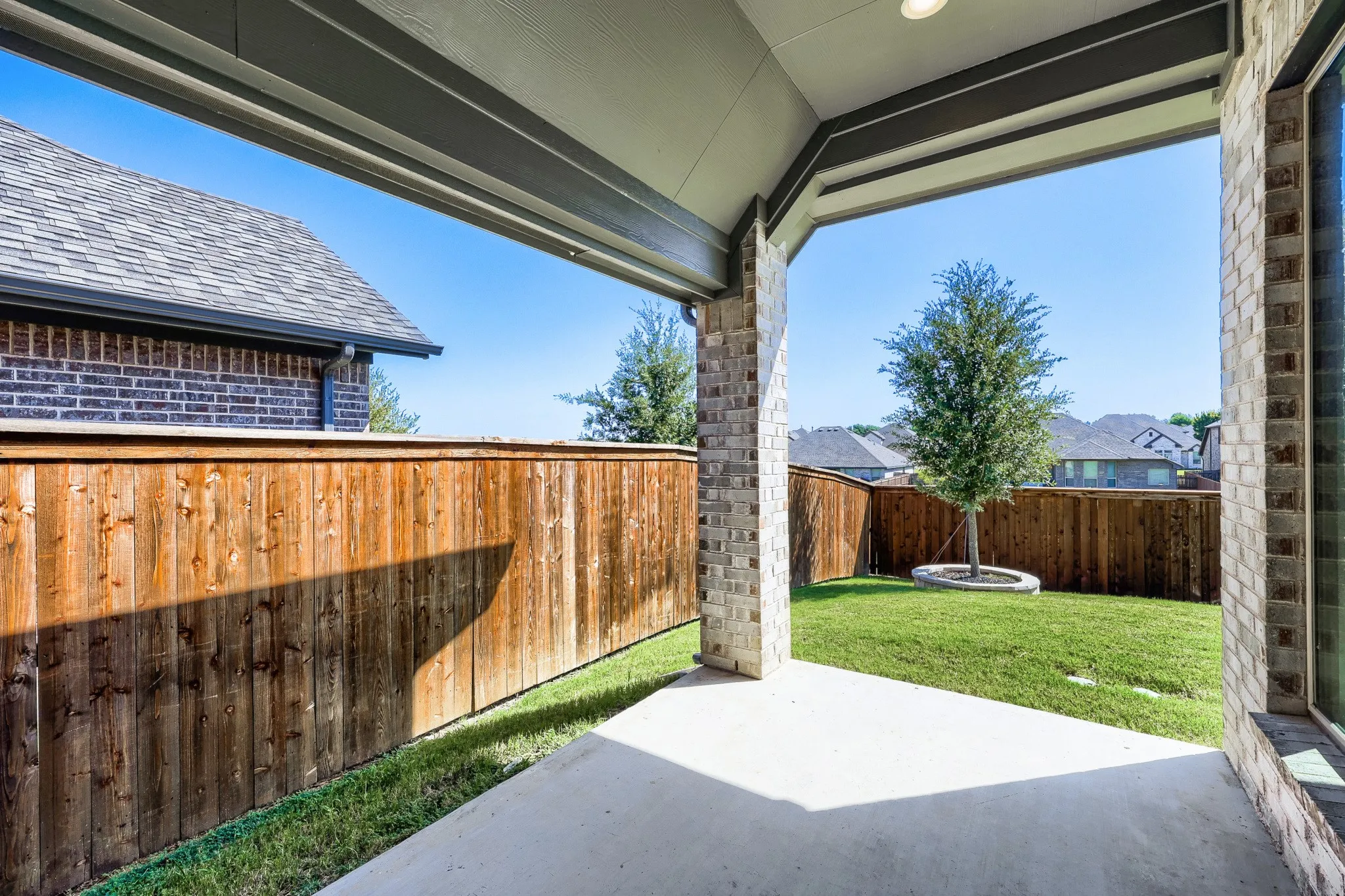 Single Family Residence For Sale in Johnson County , 1505 Misty Pasture Way, Mansfield, Texas 76063, 4 Bedroom, 3 Bathroom, 1 Garage spaces, 2,428 Sqft, built in 2023, mls#21376890, Real Estate Agent in Mansfield, Homes For Sale in Johnson county, Homes For Sale in Mansfield, Realtor in Mansfield Texas, Real Estate Brokerage Independent Realty Texas, Luminita Cordes Realtor