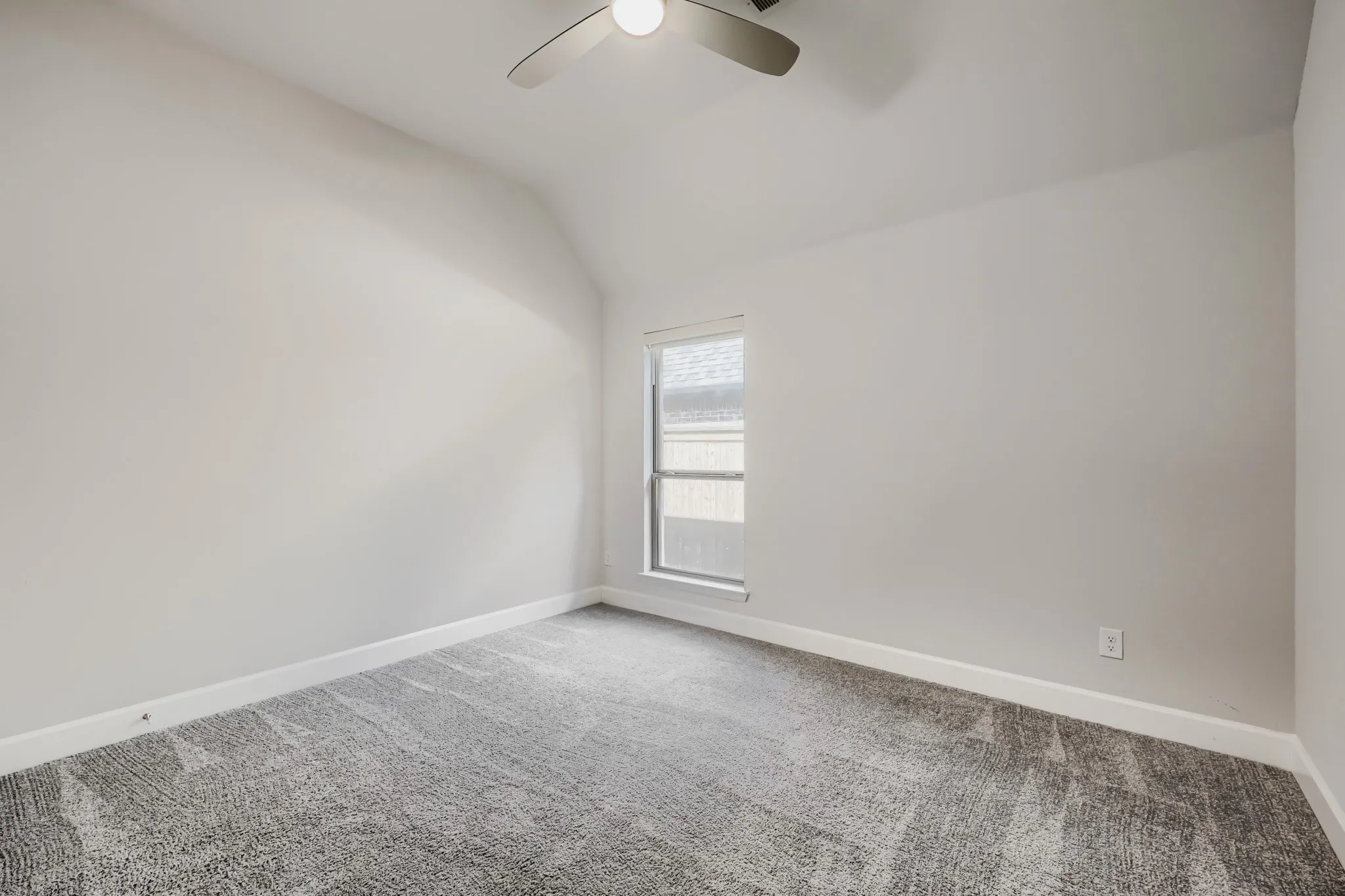 Single Family Residence For Sale in Johnson County , 1505 Misty Pasture Way, Mansfield, Texas 76063, 4 Bedroom, 3 Bathroom, 1 Garage spaces, 2,428 Sqft, built in 2023, mls#21376890, Real Estate Agent in Mansfield, Homes For Sale in Johnson county, Homes For Sale in Mansfield, Realtor in Mansfield Texas, Real Estate Brokerage Independent Realty Texas, Luminita Cordes Realtor