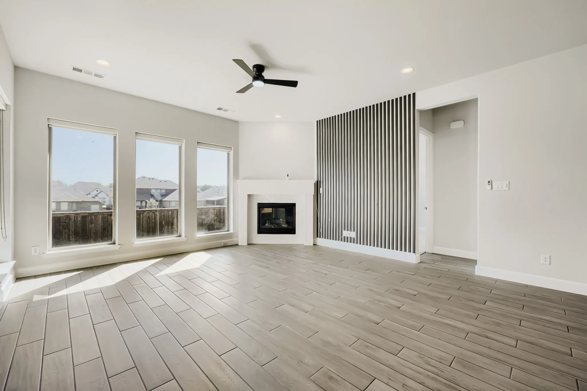 Single Family Residence For Sale in Johnson County , 1505 Misty Pasture Way, Mansfield, Texas 76063, 4 Bedroom, 3 Bathroom, 1 Garage spaces, 2,428 Sqft, built in 2023, mls#21376890, Real Estate Agent in Mansfield, Homes For Sale in Johnson county, Homes For Sale in Mansfield, Realtor in Mansfield Texas, Real Estate Brokerage Independent Realty Texas, Luminita Cordes Realtor