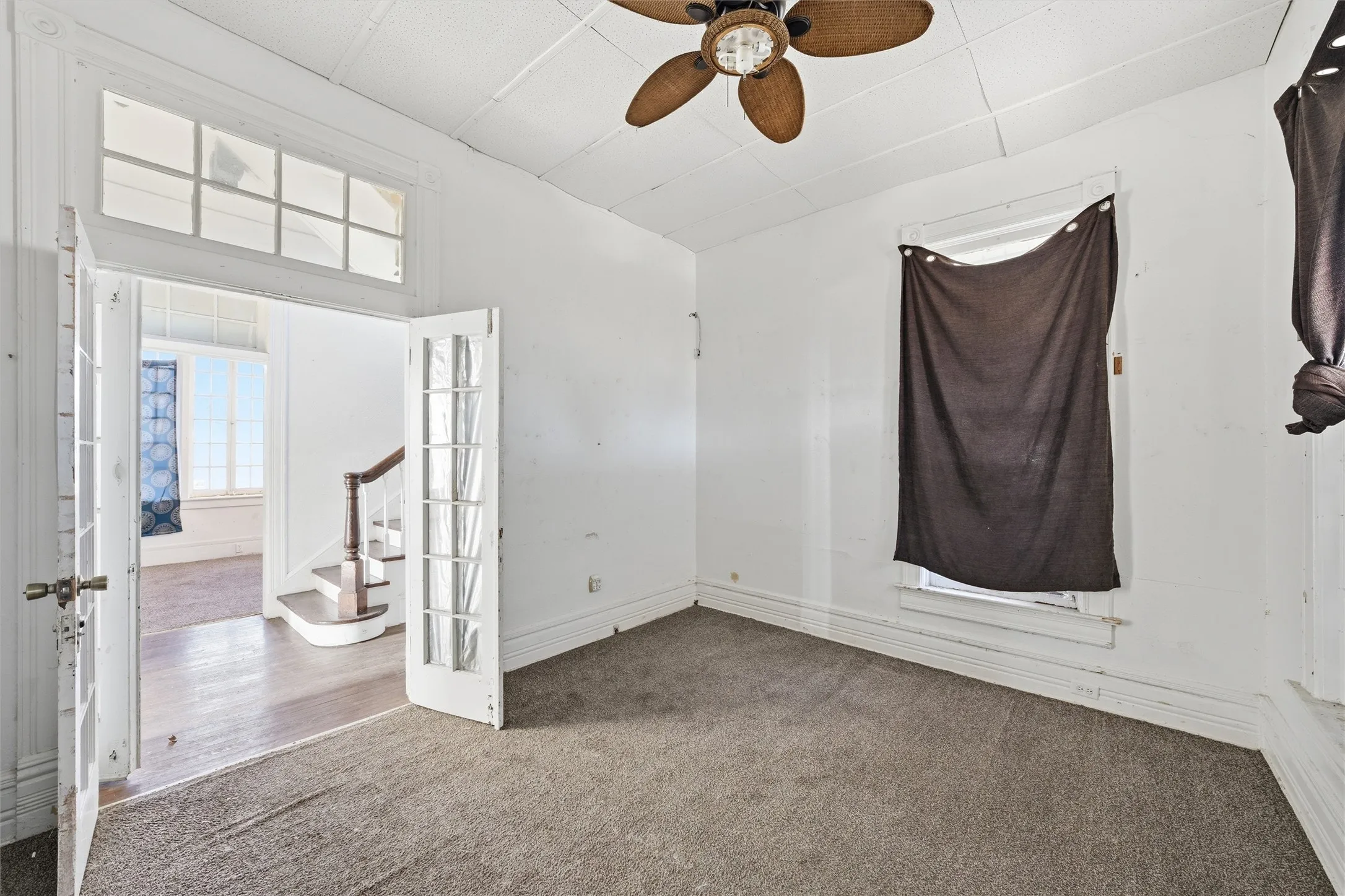 Single Family Residence For Sale in Mc Lennan County , 1601 Columbus Avenue, Waco, Texas 76701, 4 Bedroom, 2 Bathroom, 2 Garage spaces, 3,708 Sqft, built in 1900, mls#21375986, Real Estate Agent in Waco, Homes For Sale in Mc Lennan county, Homes For Sale in Waco, Realtor in Waco Texas, Real Estate Brokerage Independent Realty Texas, Luminita Cordes Realtor