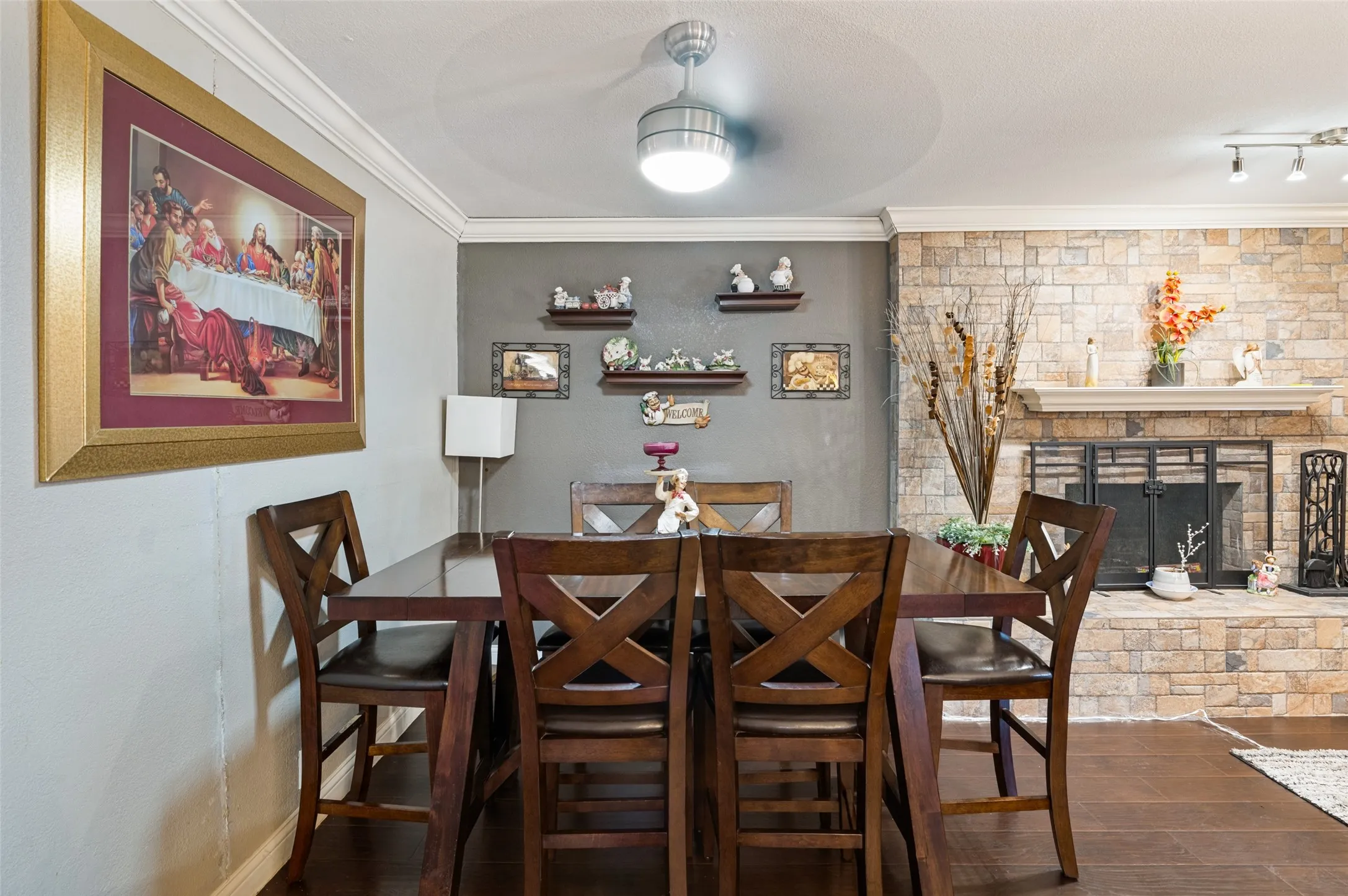 Single Family Residence For Sale in Dallas County , 3802 Yellowstone Street, Irving, Texas 75062, 3 Bedroom, 2 Bathroom, Garage spaces, 1,797 Sqft, built in 1964, mls#21361286, Real Estate Agent in Irving, Homes For Sale in Dallas county, Homes For Sale in Irving, Realtor in Irving Texas, Real Estate Brokerage Independent Realty Texas, Luminita Cordes Realtor