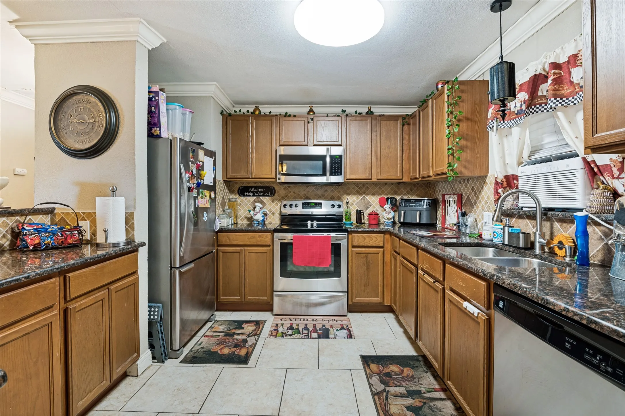 Single Family Residence For Sale in Dallas County , 3802 Yellowstone Street, Irving, Texas 75062, 3 Bedroom, 2 Bathroom, Garage spaces, 1,797 Sqft, built in 1964, mls#21361286, Real Estate Agent in Irving, Homes For Sale in Dallas county, Homes For Sale in Irving, Realtor in Irving Texas, Real Estate Brokerage Independent Realty Texas, Luminita Cordes Realtor