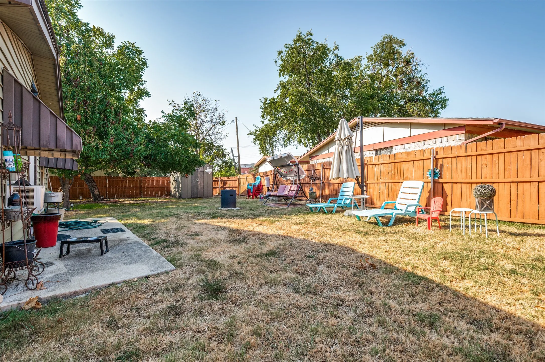 Single Family Residence For Sale in Dallas County , 3802 Yellowstone Street, Irving, Texas 75062, 3 Bedroom, 2 Bathroom, Garage spaces, 1,797 Sqft, built in 1964, mls#21361286, Real Estate Agent in Irving, Homes For Sale in Dallas county, Homes For Sale in Irving, Realtor in Irving Texas, Real Estate Brokerage Independent Realty Texas, Luminita Cordes Realtor