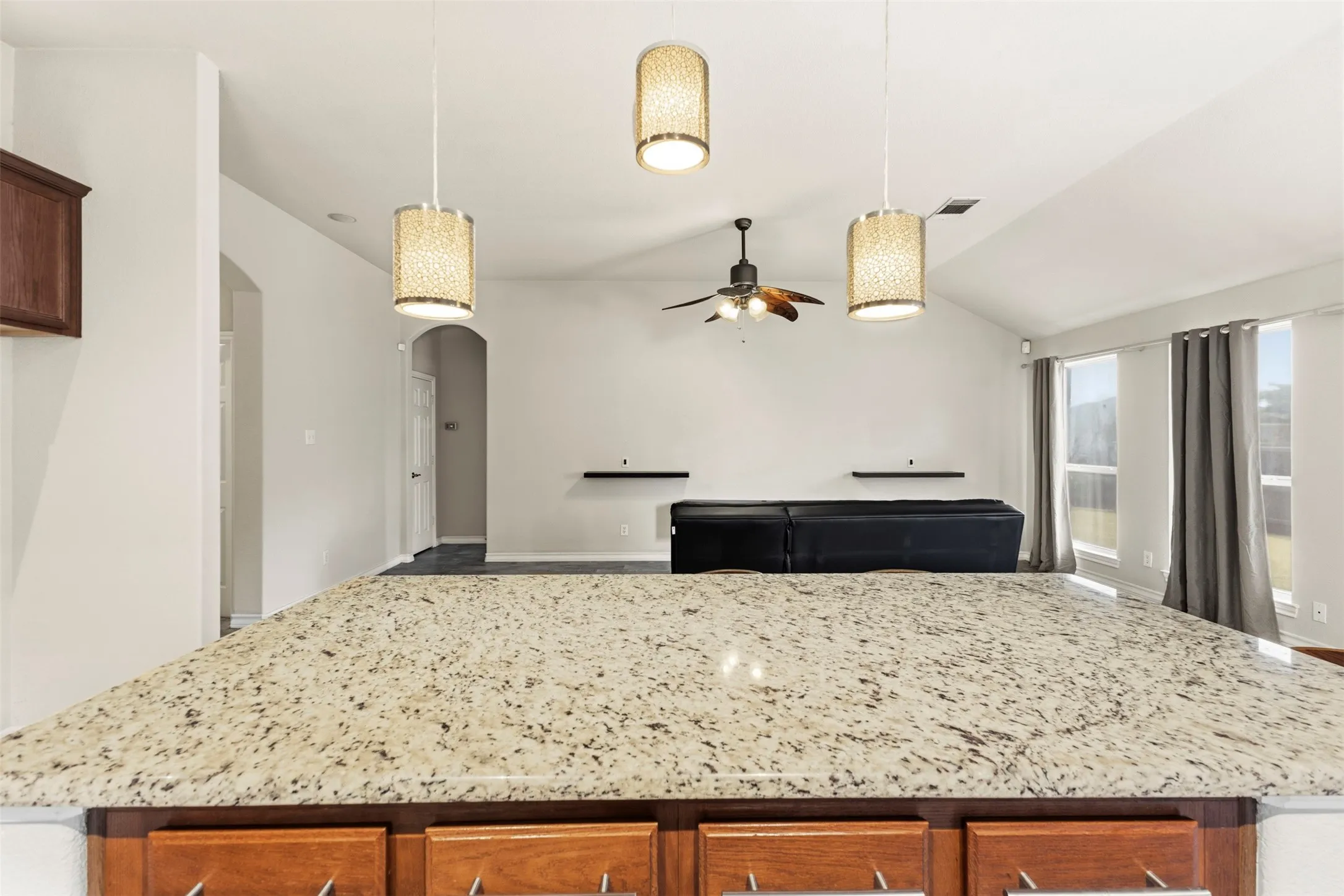 Single Family Residence For Sale in Tarrant County , 937 Behrens Court, Crowley, Texas 76036, 3 Bedroom, 2 Bathroom, 2 Garage spaces, 1,679 Sqft, built in 2006, mls#21364149, Real Estate Agent in Crowley, Homes For Sale in Tarrant county, Homes For Sale in Crowley, Realtor in Crowley Texas, Real Estate Brokerage Independent Realty Texas, Luminita Cordes Realtor