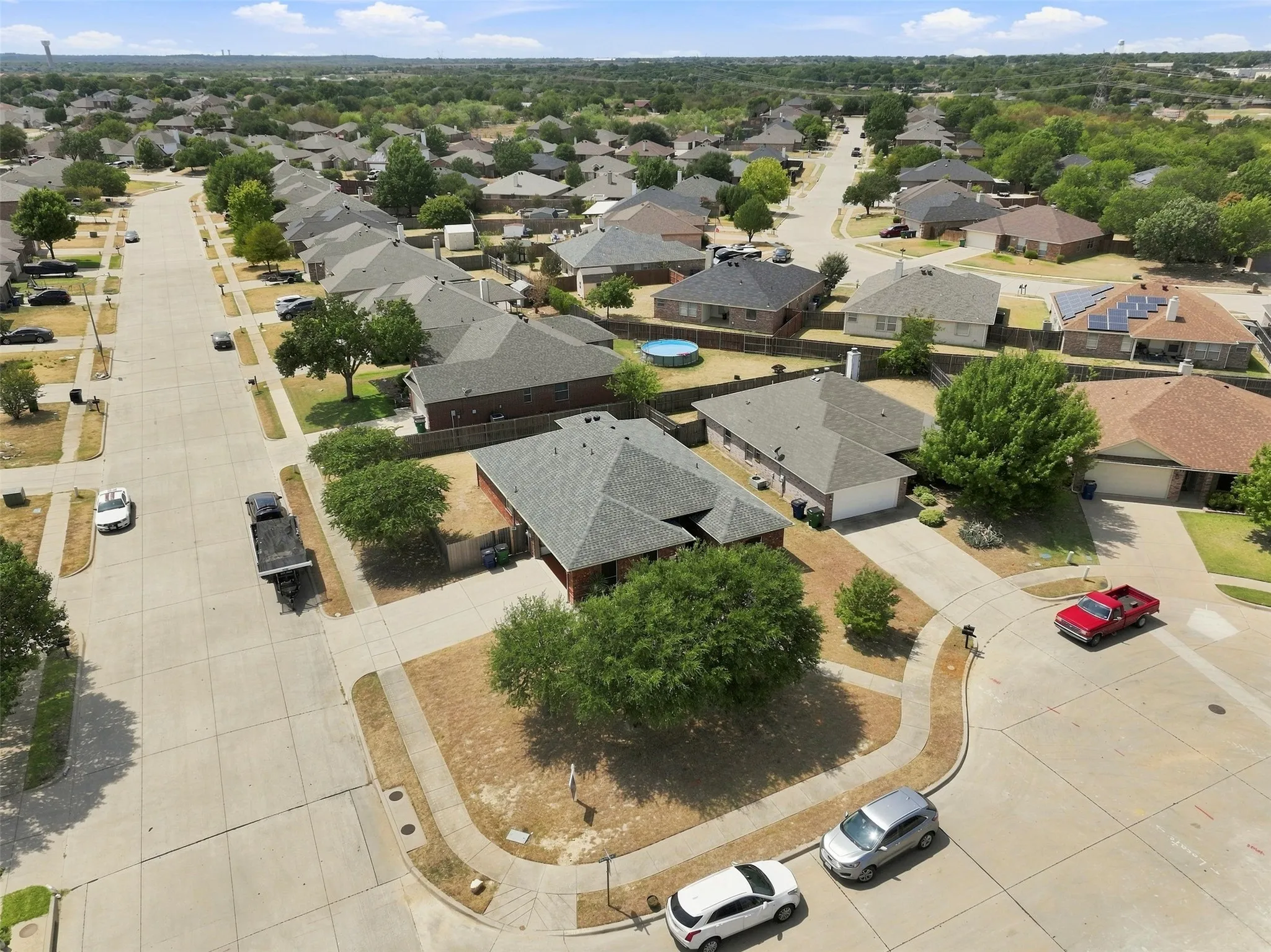 Located just 15 miles from Downtown Fort Worth, commuting, dining, entertainment, and city amenities are all within easy reach.