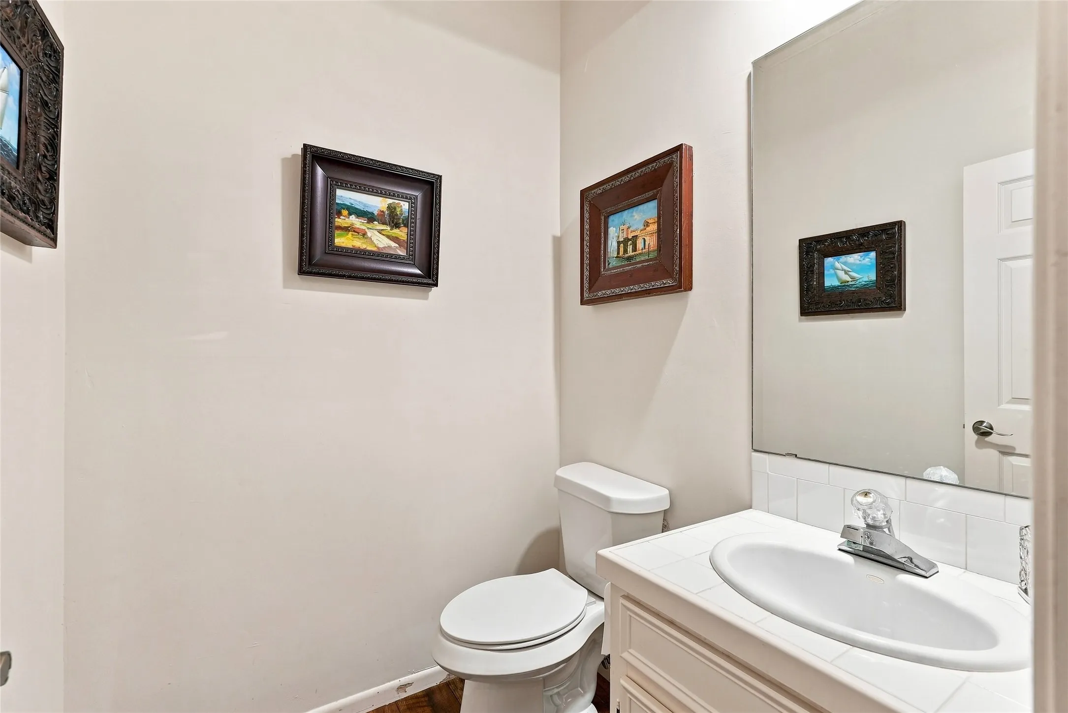 Single Family Residence For Sale in Taylor County , 116 Lytle Place Drive, Abilene, Texas 79602, 3 Bedroom, 4 Bathroom, 2 Garage spaces, 2,827 Sqft, built in 1985, mls#21376476, Real Estate Agent in Abilene, Homes For Sale in Taylor county, Homes For Sale in Abilene, Realtor in Abilene Texas, Real Estate Brokerage Independent Realty Texas, Luminita Cordes Realtor