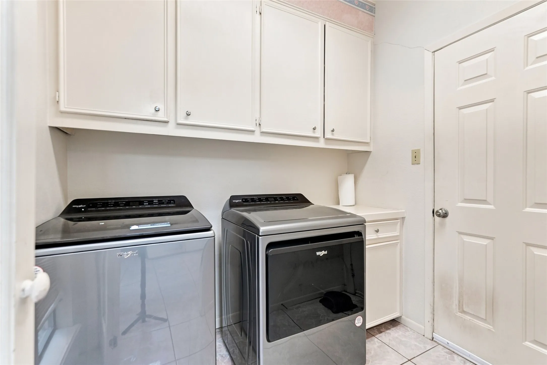 Single Family Residence For Sale in Taylor County , 116 Lytle Place Drive, Abilene, Texas 79602, 3 Bedroom, 4 Bathroom, 2 Garage spaces, 2,827 Sqft, built in 1985, mls#21376476, Real Estate Agent in Abilene, Homes For Sale in Taylor county, Homes For Sale in Abilene, Realtor in Abilene Texas, Real Estate Brokerage Independent Realty Texas, Luminita Cordes Realtor