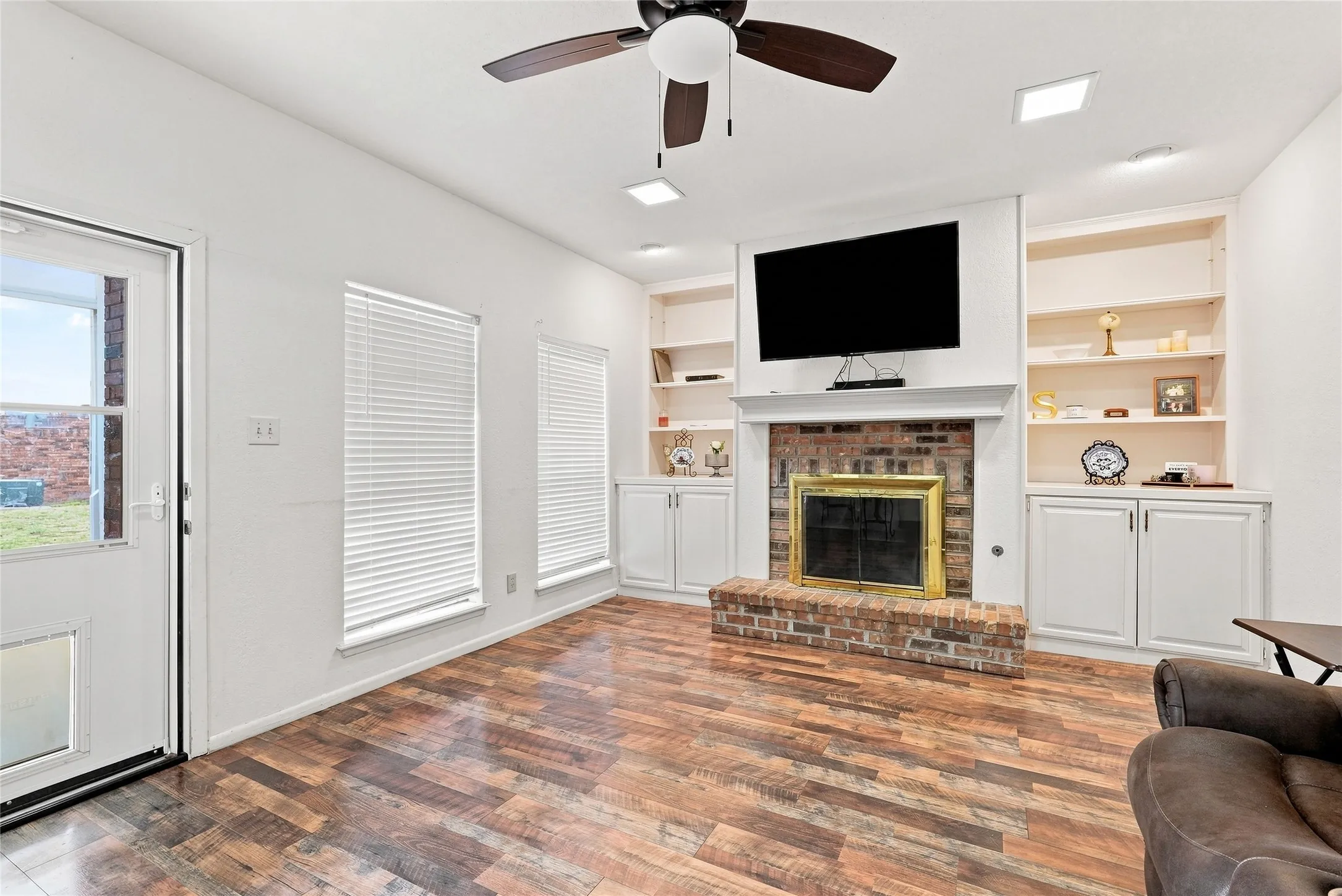 Single Family Residence For Sale in Taylor County , 116 Lytle Place Drive, Abilene, Texas 79602, 3 Bedroom, 4 Bathroom, 2 Garage spaces, 2,827 Sqft, built in 1985, mls#21376476, Real Estate Agent in Abilene, Homes For Sale in Taylor county, Homes For Sale in Abilene, Realtor in Abilene Texas, Real Estate Brokerage Independent Realty Texas, Luminita Cordes Realtor