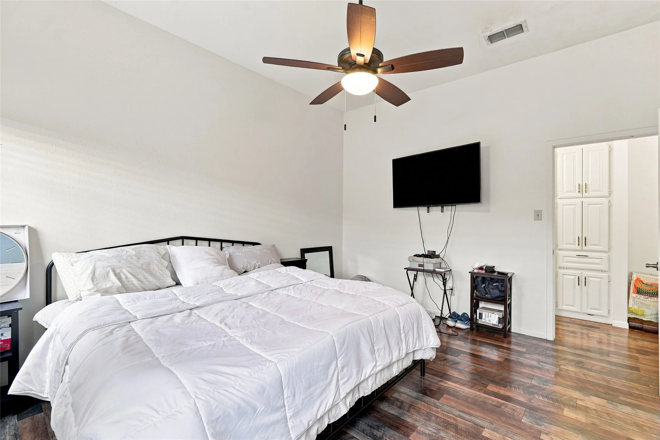 Single Family Residence For Sale in Taylor County , 116 Lytle Place Drive, Abilene, Texas 79602, 3 Bedroom, 4 Bathroom, 2 Garage spaces, 2,827 Sqft, built in 1985, mls#21376476, Real Estate Agent in Abilene, Homes For Sale in Taylor county, Homes For Sale in Abilene, Realtor in Abilene Texas, Real Estate Brokerage Independent Realty Texas, Luminita Cordes Realtor