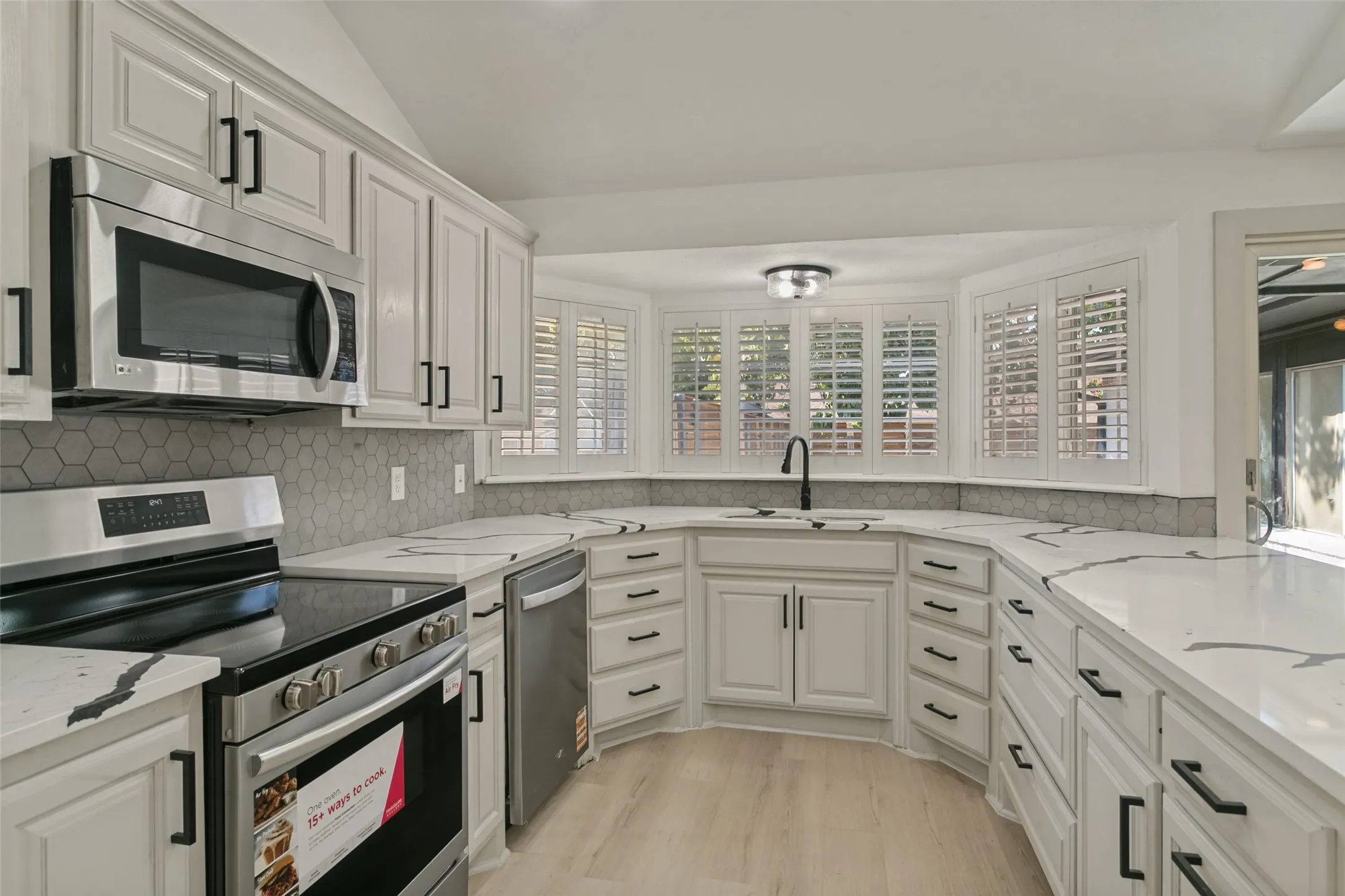 Single Family Residence For Sale in Denton County , 1742 Marblehead Drive, Lewisville, Texas 75067, 3 Bedroom, 2 Bathroom, 2 Garage spaces, 1,587 Sqft, built in 1971, mls#21376879, Real Estate Agent in Lewisville, Homes For Sale in Denton county, Homes For Sale in Lewisville, Realtor in Lewisville Texas, Real Estate Brokerage Independent Realty Texas, Luminita Cordes Realtor