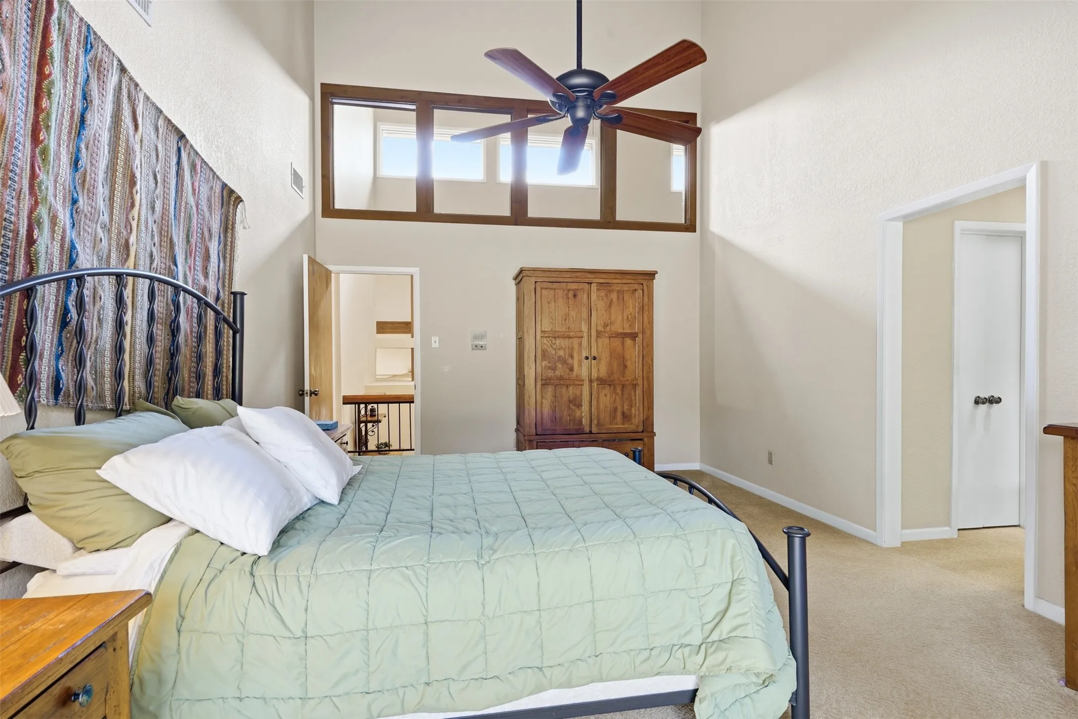 Warehouse For Sale in Parker County , 2701 N FM 51, Weatherford, Texas 76085, 3 Bedroom, 3 Bathroom, Garage spaces, 2,702 Sqft, built in 1982, mls#21376898, Real Estate Agent in Weatherford, Homes For Sale in Parker county, Homes For Sale in Weatherford, Realtor in Weatherford Texas, Real Estate Brokerage Independent Realty Texas, Luminita Cordes Realtor