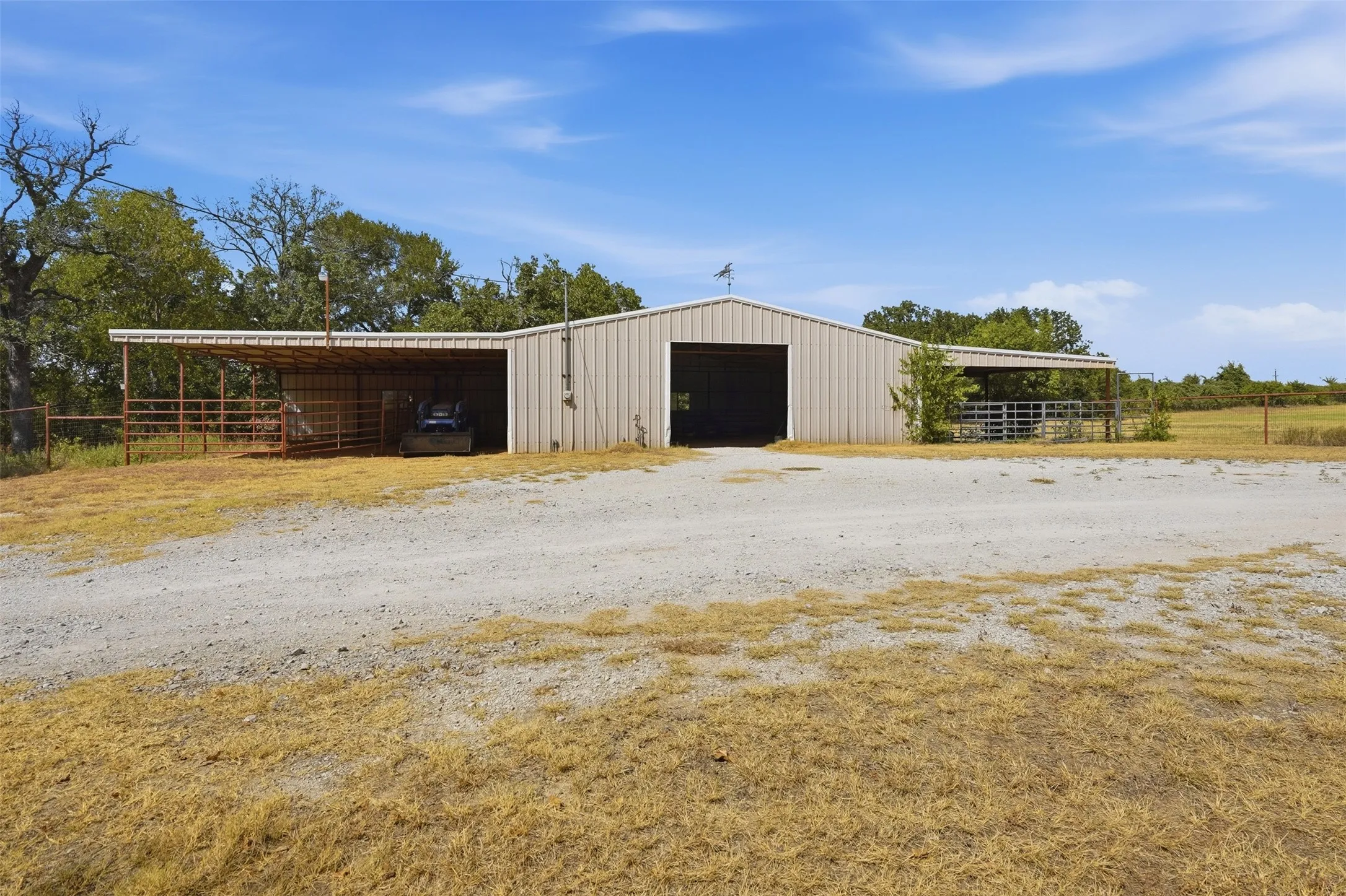 40x40 equipment/hay barn