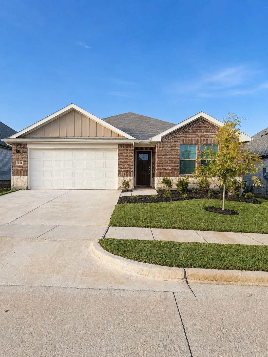Single Family Residence For Rent in Grayson County , 2209 Dunbar Drive, Sherman, Texas 75092, 3 Bedroom, 2 Bathroom, 2 Garage spaces, 1,659 Sqft, built in 2025, mls#21376907, Real Estate Agent in Sherman, Homes For Rent in Grayson county, Homes For Rent in Sherman, Realtor in Sherman Texas, Real Estate Brokerage Independent Realty Texas, Luminita Cordes Realtor