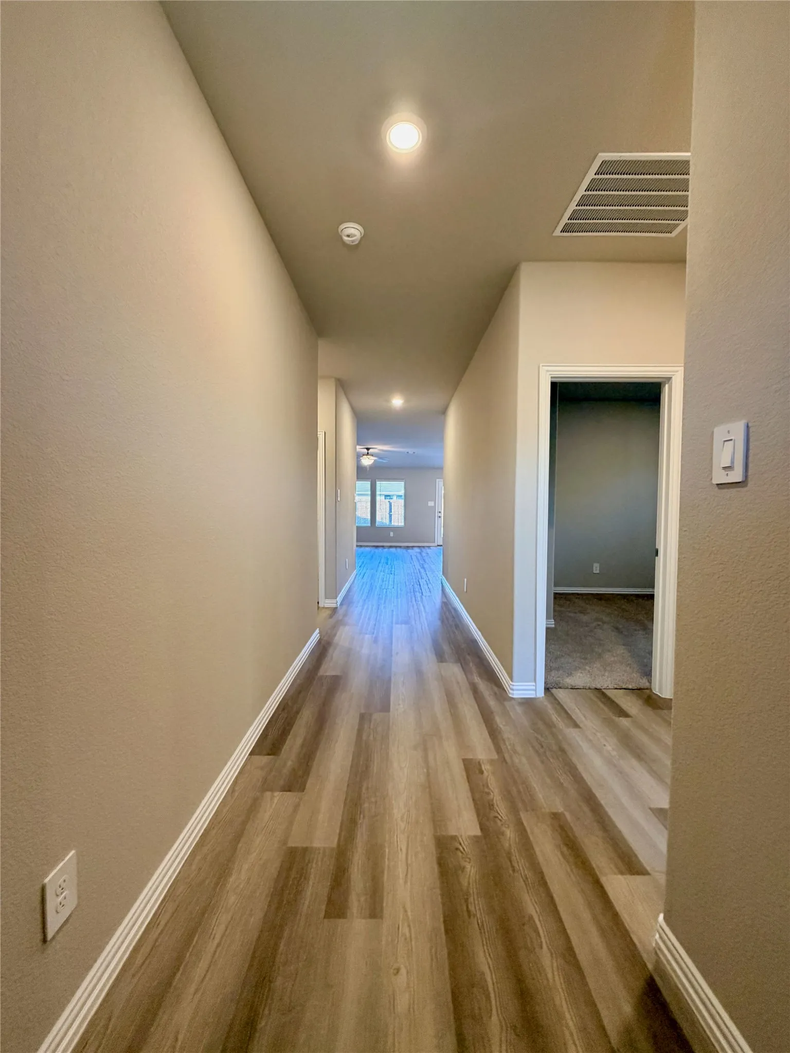Single Family Residence For Rent in Grayson County , 2209 Dunbar Drive, Sherman, Texas 75092, 3 Bedroom, 2 Bathroom, 2 Garage spaces, 1,659 Sqft, built in 2025, mls#21376907, Real Estate Agent in Sherman, Homes For Rent in Grayson county, Homes For Rent in Sherman, Realtor in Sherman Texas, Real Estate Brokerage Independent Realty Texas, Luminita Cordes Realtor