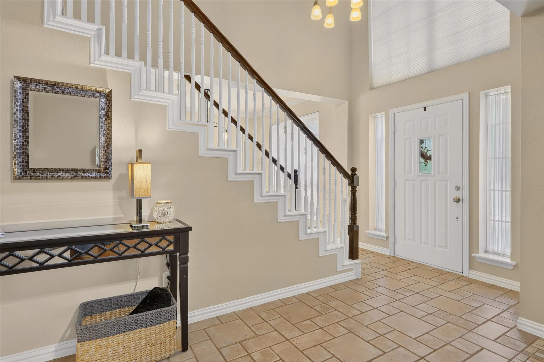 Single Family Residence For Sale in Denton County , 901 Brittany Drive, Lewisville, Texas 75067, 4 Bedroom, 3 Bathroom, 3 Garage spaces, 2,733 Sqft, built in 1997, mls#21376909, Real Estate Agent in Lewisville, Homes For Sale in Denton county, Homes For Sale in Lewisville, Realtor in Lewisville Texas, Real Estate Brokerage Independent Realty Texas, Luminita Cordes Realtor