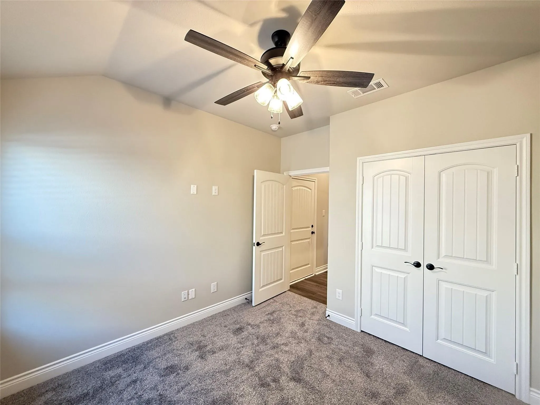 Single Family Residence For Rent in Hunt County , 1215 Brad Kellar Drive, Greenville, Texas 75402, 4 Bedroom, 2 Bathroom, 2 Garage spaces, 1,704 Sqft, built in 2025, mls#21376917, Real Estate Agent in Greenville, Homes For Rent in Hunt county, Homes For Rent in Greenville, Realtor in Greenville Texas, Real Estate Brokerage Independent Realty Texas, Luminita Cordes Realtor