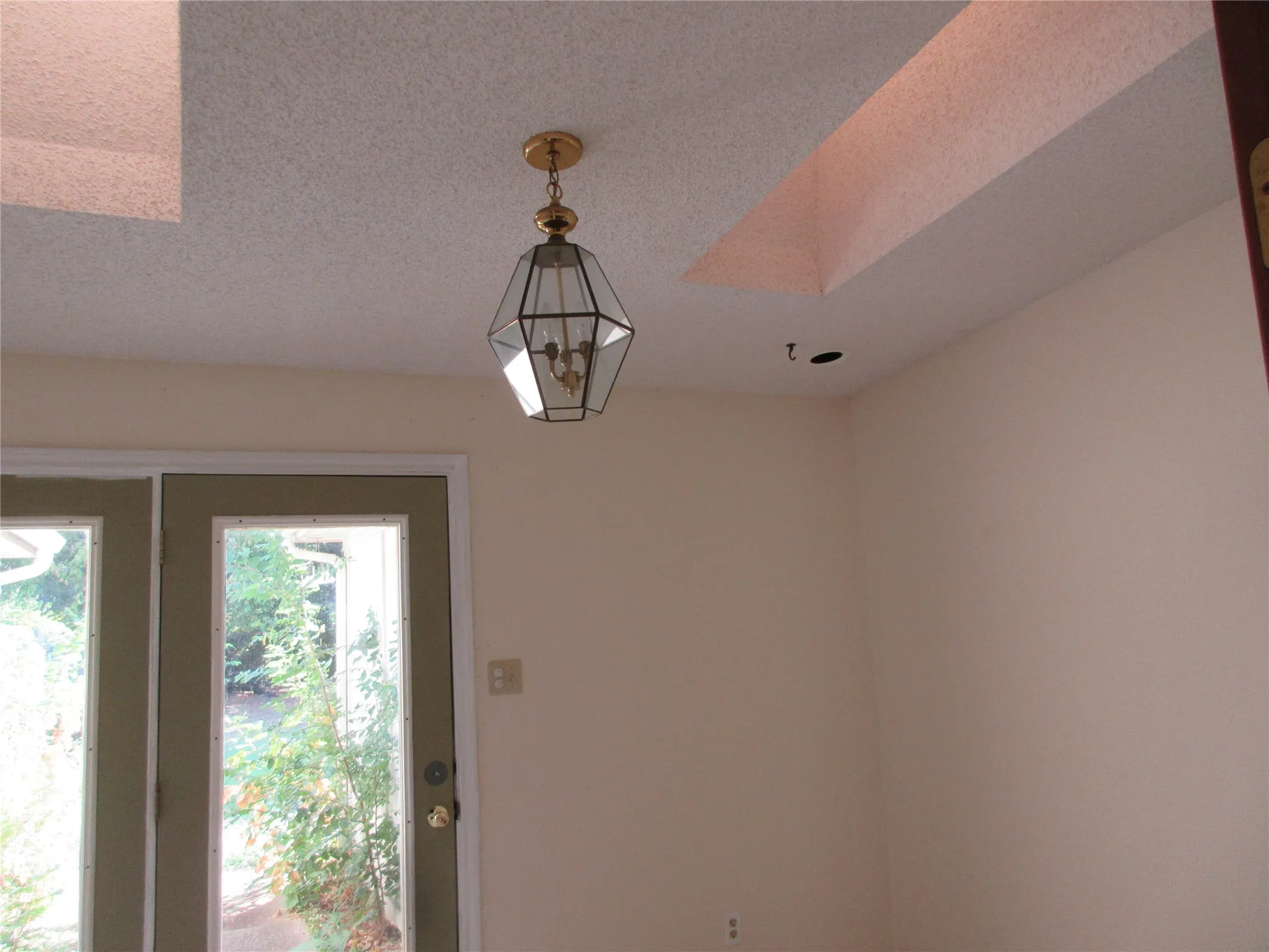 Single Family Residence For Sale in Dallas County , 1823 Green Tree Lane, Duncanville, Texas 75137, 3 Bedroom, 3 Bathroom, 2 Garage spaces, 2,506 Sqft, built in 1983, mls#21376889, Real Estate Agent in Duncanville, Homes For Sale in Dallas county, Homes For Sale in Duncanville, Realtor in Duncanville Texas, Real Estate Brokerage Independent Realty Texas, Luminita Cordes Realtor