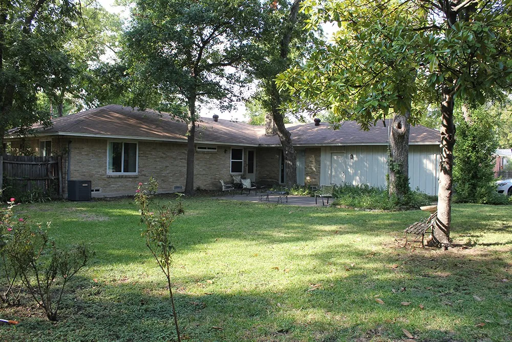 Single Family Residence For Sale in Dallas County , 8473 Stults Road, Dallas, Texas 75243, 4 Bedroom, 3 Bathroom, 2 Garage spaces, 2,095 Sqft, built in 1967, mls#21376927, Real Estate Agent in Dallas, Homes For Sale in Dallas county, Homes For Sale in Dallas, Realtor in Dallas Texas, Real Estate Brokerage Independent Realty Texas, Luminita Cordes Realtor