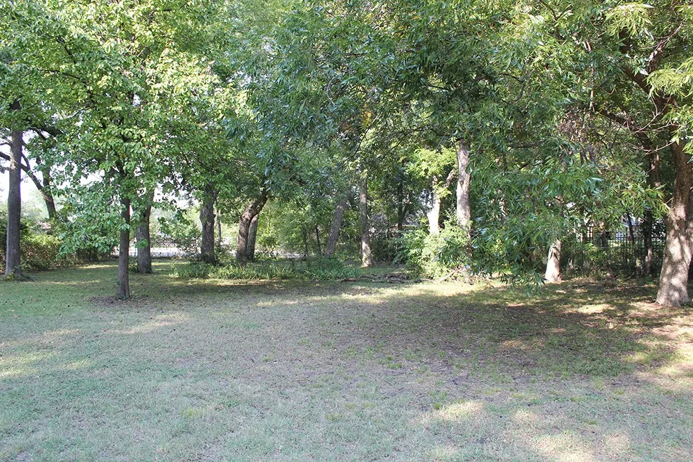 Single Family Residence For Sale in Dallas County , 8473 Stults Road, Dallas, Texas 75243, 4 Bedroom, 3 Bathroom, 2 Garage spaces, 2,095 Sqft, built in 1967, mls#21376927, Real Estate Agent in Dallas, Homes For Sale in Dallas county, Homes For Sale in Dallas, Realtor in Dallas Texas, Real Estate Brokerage Independent Realty Texas, Luminita Cordes Realtor