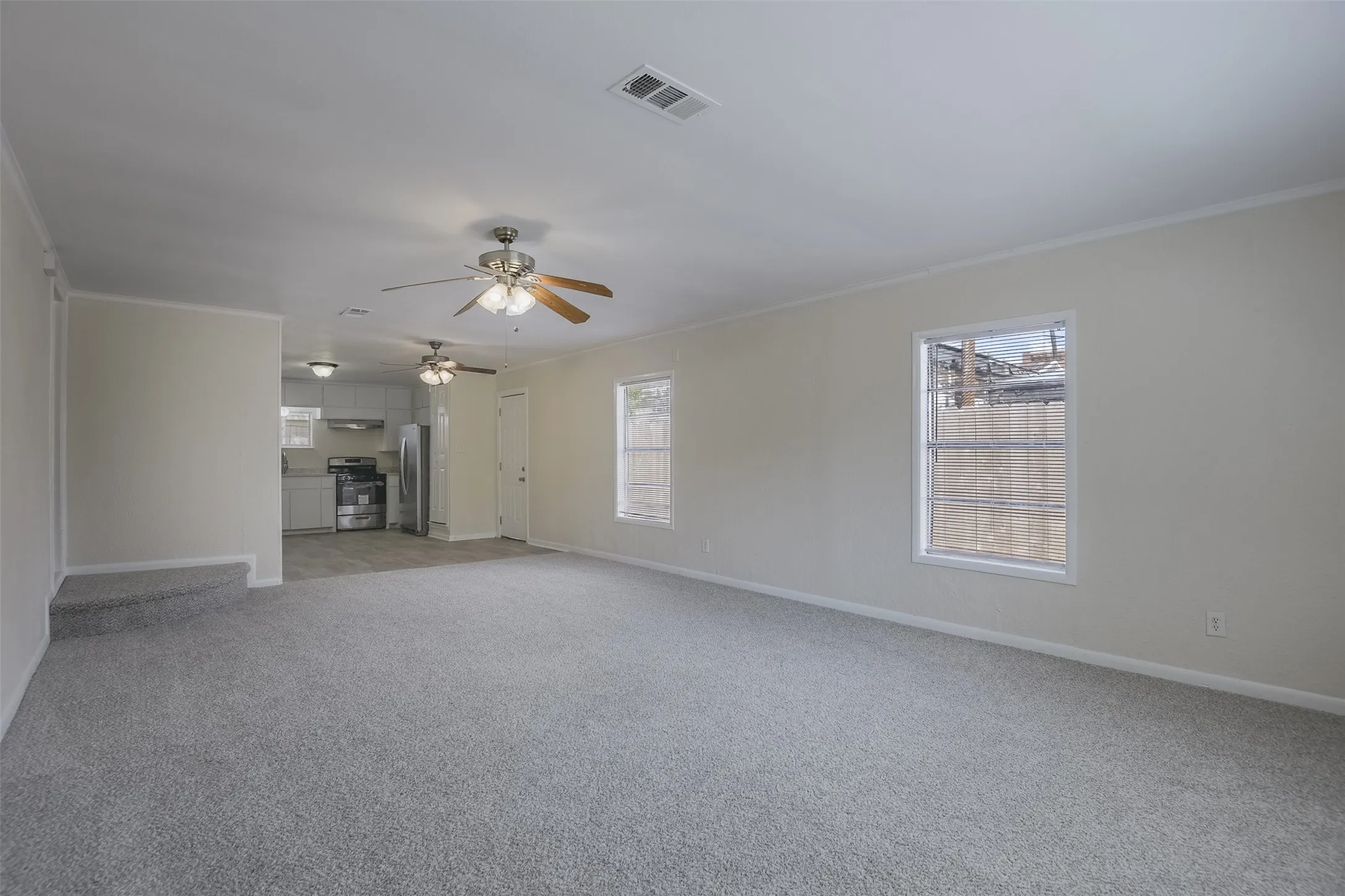 Single Family Residence For Sale in Ellis County , 8170 S Highway 77, Forreston, Texas 76041, 3 Bedroom, 2 Bathroom, Garage spaces, 1,320 Sqft, built in 1950, mls#21376384, Real Estate Agent in Forreston, Homes For Sale in Ellis county, Homes For Sale in Forreston, Realtor in Forreston Texas, Real Estate Brokerage Independent Realty Texas, Luminita Cordes Realtor