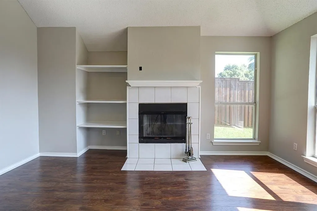 Single Family Residence For Rent in Denton County , 4206 Wild Plum Drive, Carrollton, Texas 75010, 3 Bedroom, 2 Bathroom, 2 Garage spaces, 1,539 Sqft, built in 1994, mls#21367293, Real Estate Agent in Carrollton, Homes For Rent in Denton county, Homes For Rent in Carrollton, Realtor in Carrollton Texas, Real Estate Brokerage Independent Realty Texas, Luminita Cordes Realtor