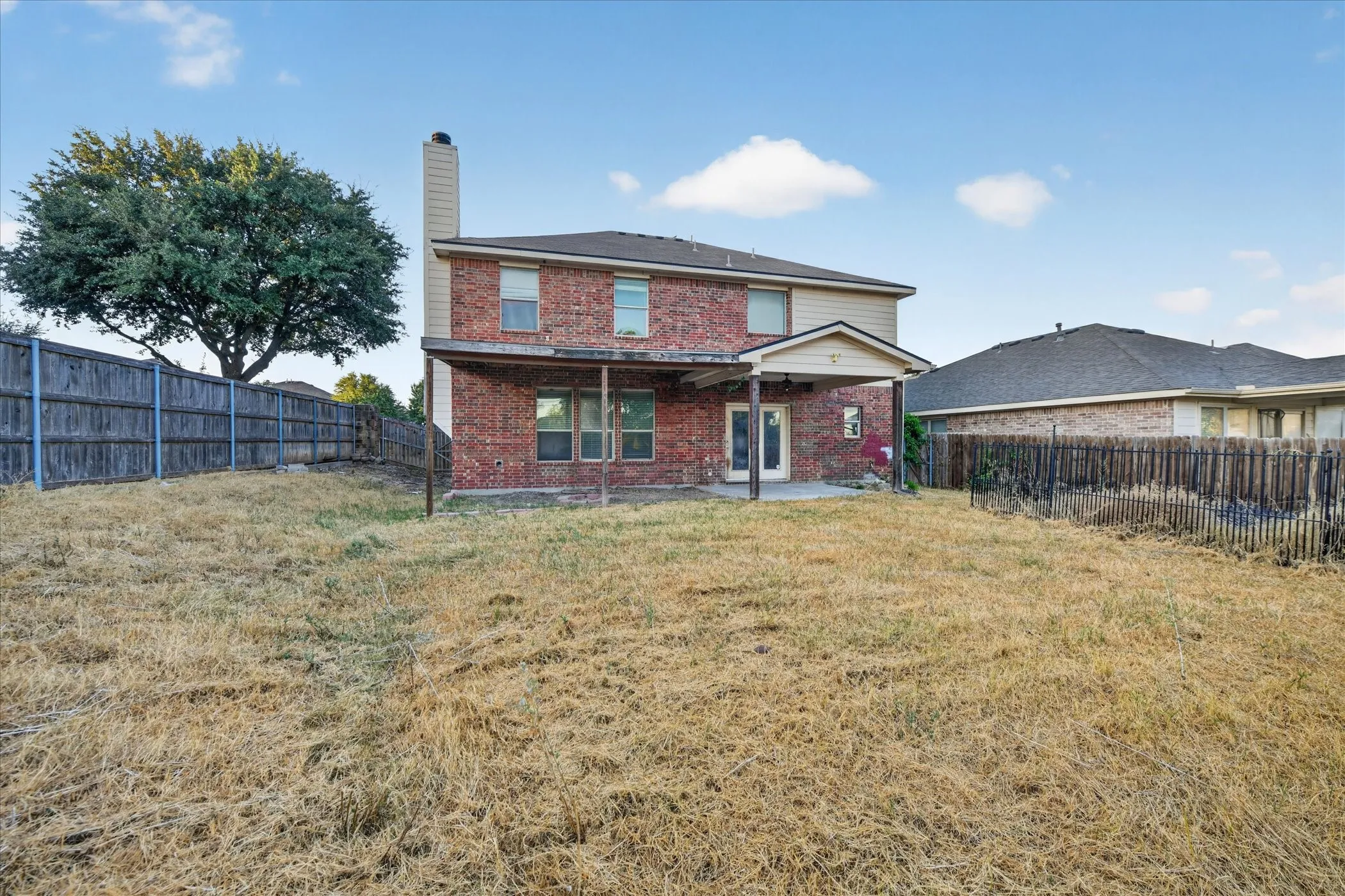 Single Family Residence For Sale in Tarrant County , 10369 Bradshaw Drive, Fort Worth, Texas 76108, 4 Bedroom, 3 Bathroom, 2 Garage spaces, 2,980 Sqft, built in 2007, mls#21374113, Real Estate Agent in Fort Worth, Homes For Sale in Tarrant county, Homes For Sale in Fort Worth, Realtor in Fort Worth Texas, Real Estate Brokerage Independent Realty Texas, Luminita Cordes Realtor
