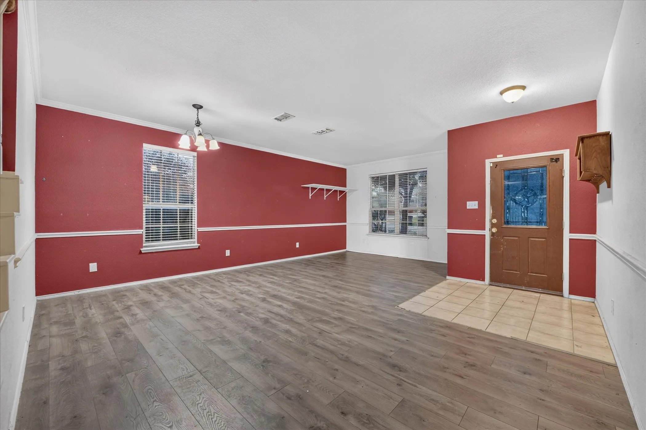 Single Family Residence For Sale in Tarrant County , 10369 Bradshaw Drive, Fort Worth, Texas 76108, 4 Bedroom, 3 Bathroom, 2 Garage spaces, 2,980 Sqft, built in 2007, mls#21374113, Real Estate Agent in Fort Worth, Homes For Sale in Tarrant county, Homes For Sale in Fort Worth, Realtor in Fort Worth Texas, Real Estate Brokerage Independent Realty Texas, Luminita Cordes Realtor