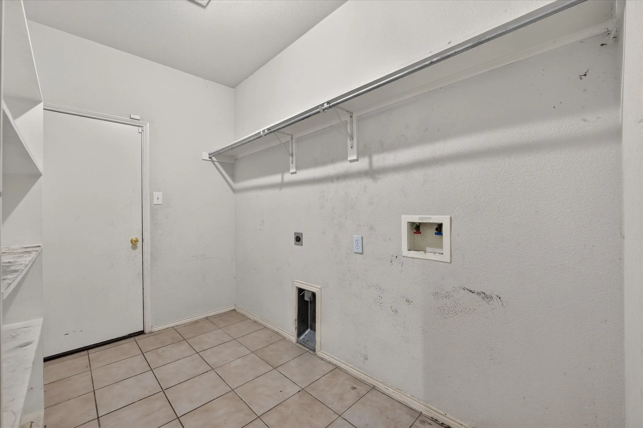 Single Family Residence For Sale in Tarrant County , 10369 Bradshaw Drive, Fort Worth, Texas 76108, 4 Bedroom, 3 Bathroom, 2 Garage spaces, 2,980 Sqft, built in 2007, mls#21374113, Real Estate Agent in Fort Worth, Homes For Sale in Tarrant county, Homes For Sale in Fort Worth, Realtor in Fort Worth Texas, Real Estate Brokerage Independent Realty Texas, Luminita Cordes Realtor