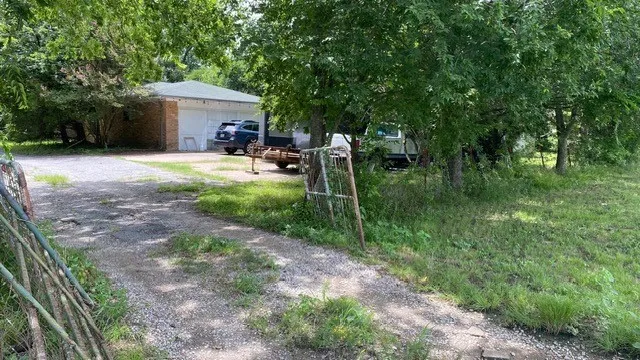 Single Family Residence For Sale in Rockwall County , 878 S Munson Road, Royse City, Texas 75189, 3 Bedroom, 2 Bathroom, Garage spaces, 1,608 Sqft, built in 1976, mls#21376938, Real Estate Agent in Royse City, Homes For Sale in Rockwall county, Homes For Sale in Royse City, Realtor in Royse City Texas, Real Estate Brokerage Independent Realty Texas, Luminita Cordes Realtor
