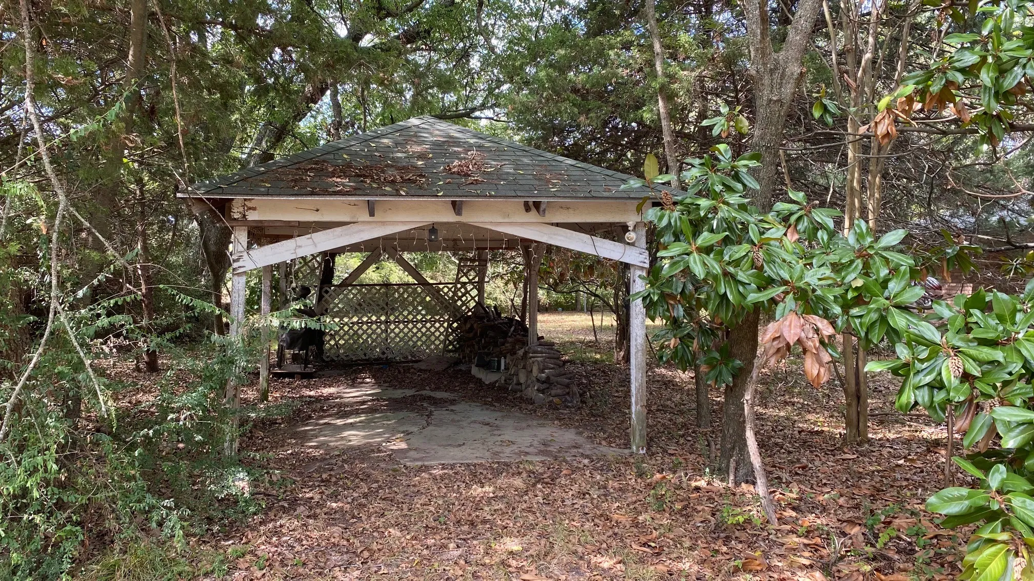 Single Family Residence For Sale in Rockwall County , 878 S Munson Road, Royse City, Texas 75189, 3 Bedroom, 2 Bathroom, Garage spaces, 1,608 Sqft, built in 1976, mls#21376938, Real Estate Agent in Royse City, Homes For Sale in Rockwall county, Homes For Sale in Royse City, Realtor in Royse City Texas, Real Estate Brokerage Independent Realty Texas, Luminita Cordes Realtor