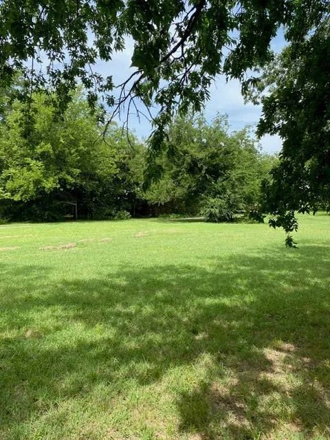 Single Family Residence For Sale in Rockwall County , 878 S Munson Road, Royse City, Texas 75189, 3 Bedroom, 2 Bathroom, Garage spaces, 1,608 Sqft, built in 1976, mls#21376938, Real Estate Agent in Royse City, Homes For Sale in Rockwall county, Homes For Sale in Royse City, Realtor in Royse City Texas, Real Estate Brokerage Independent Realty Texas, Luminita Cordes Realtor