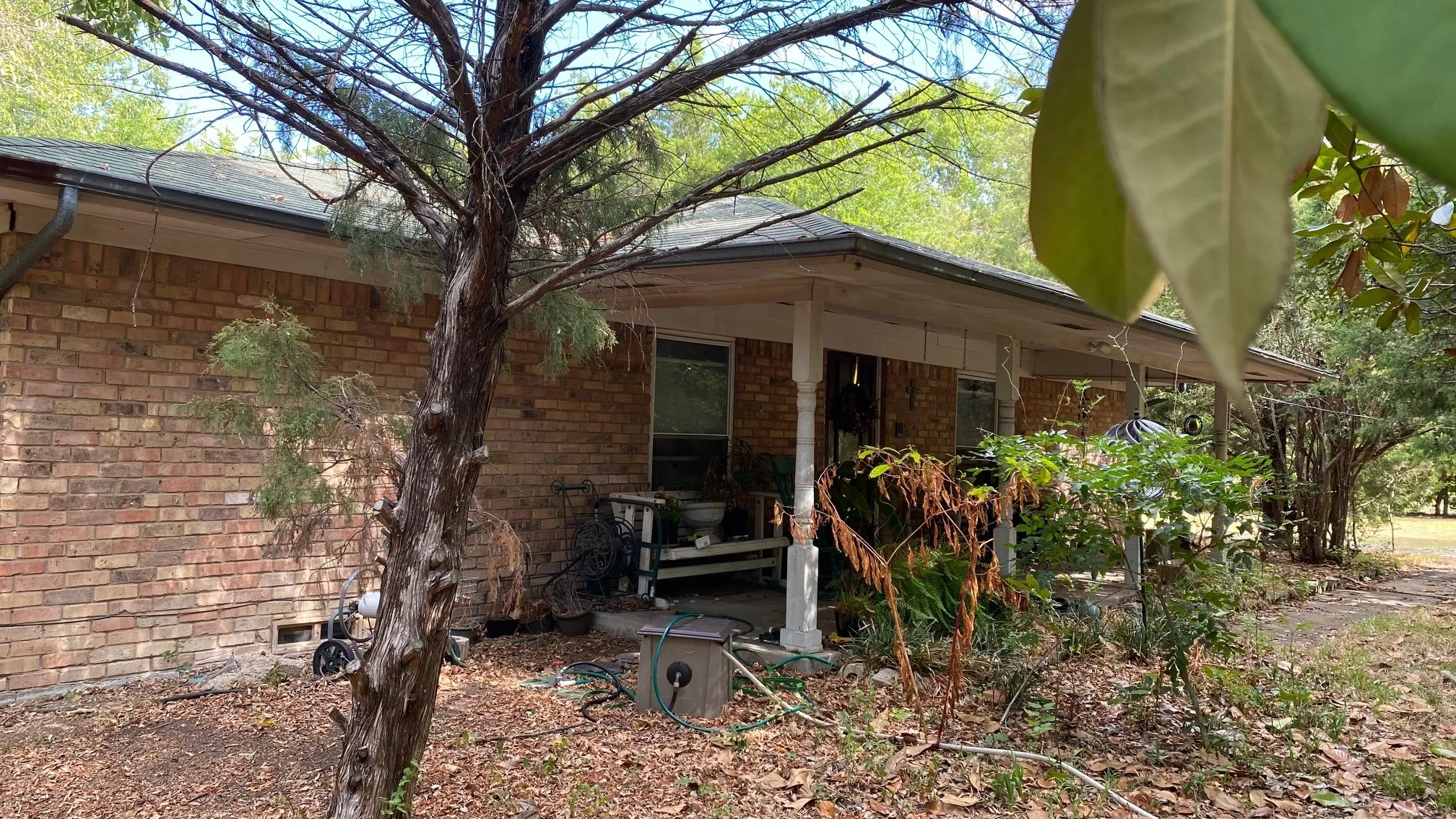 Single Family Residence For Sale in Rockwall County , 878 S Munson Road, Royse City, Texas 75189, 3 Bedroom, 2 Bathroom, Garage spaces, 1,608 Sqft, built in 1976, mls#21376938, Real Estate Agent in Royse City, Homes For Sale in Rockwall county, Homes For Sale in Royse City, Realtor in Royse City Texas, Real Estate Brokerage Independent Realty Texas, Luminita Cordes Realtor