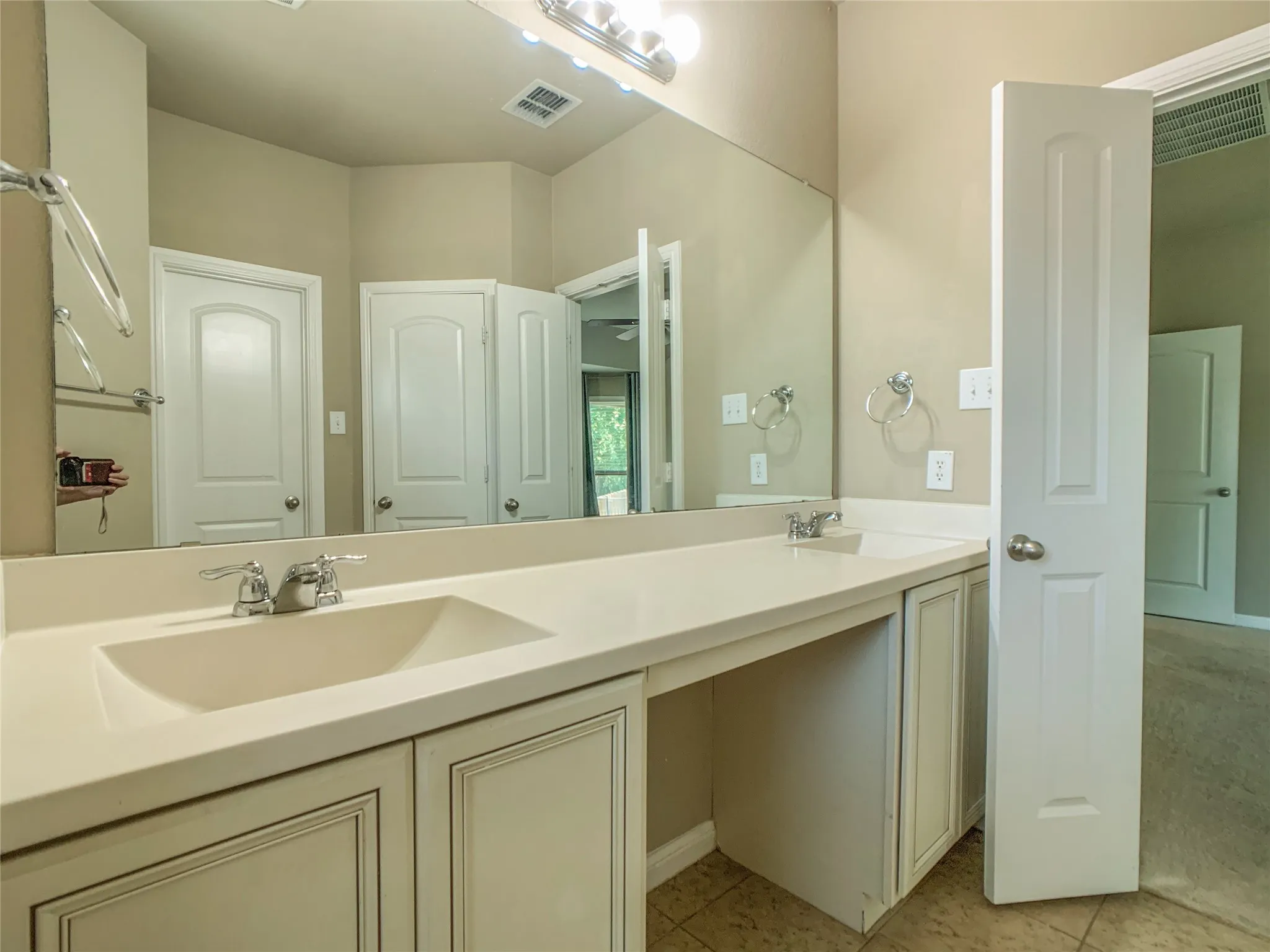 Single Family Residence For Rent in Collin County , 3102 Whispering Pine Boulevard, Melissa, Texas 75454, 3 Bedroom, 2 Bathroom, 2 Garage spaces, 1,718 Sqft, built in 2013, mls#21376891, Real Estate Agent in Melissa, Homes For Rent in Collin county, Homes For Rent in Melissa, Realtor in Melissa Texas, Real Estate Brokerage Independent Realty Texas, Luminita Cordes Realtor