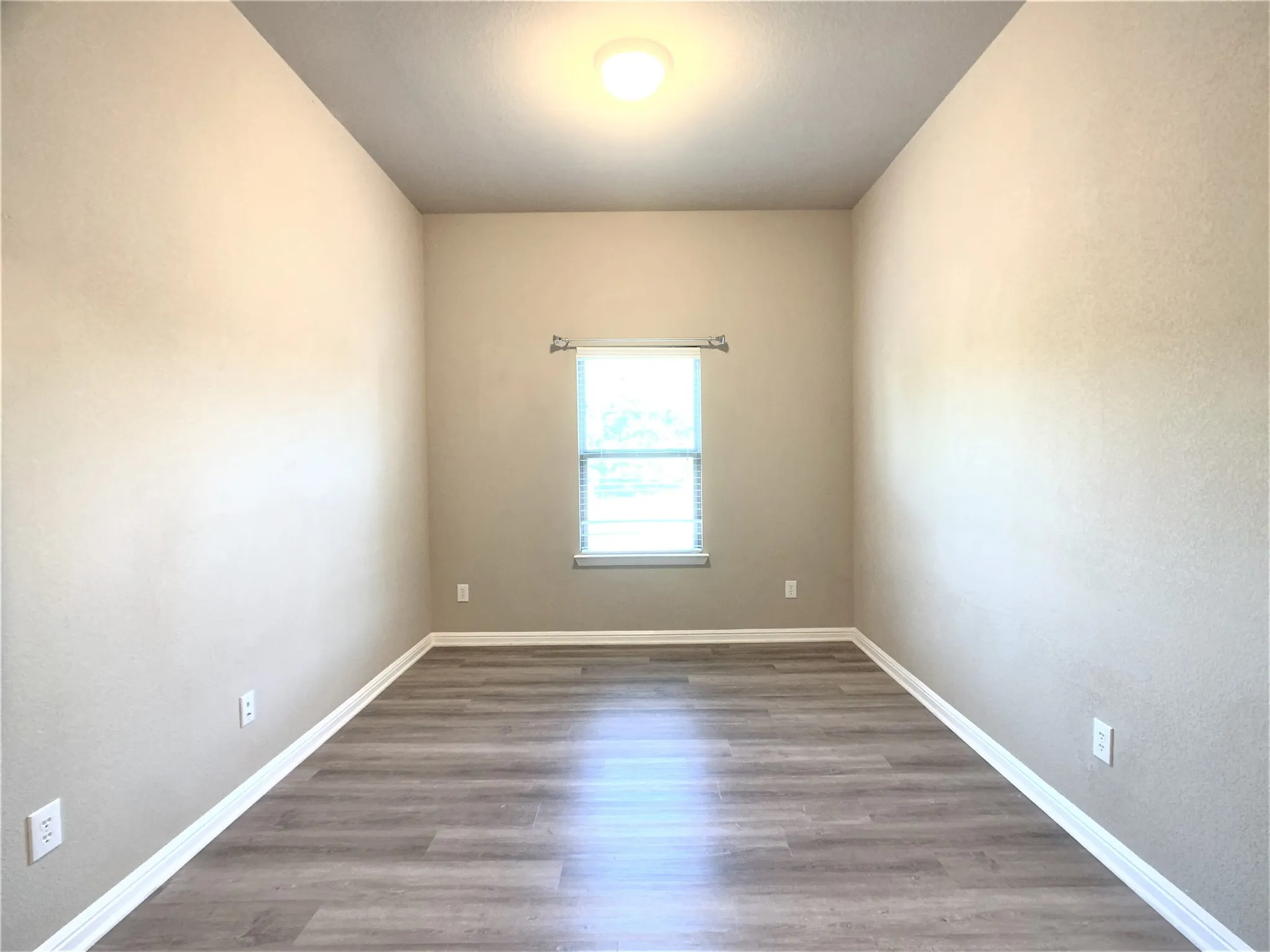 Single Family Residence For Rent in Collin County , 3102 Whispering Pine Boulevard, Melissa, Texas 75454, 3 Bedroom, 2 Bathroom, 2 Garage spaces, 1,718 Sqft, built in 2013, mls#21376891, Real Estate Agent in Melissa, Homes For Rent in Collin county, Homes For Rent in Melissa, Realtor in Melissa Texas, Real Estate Brokerage Independent Realty Texas, Luminita Cordes Realtor