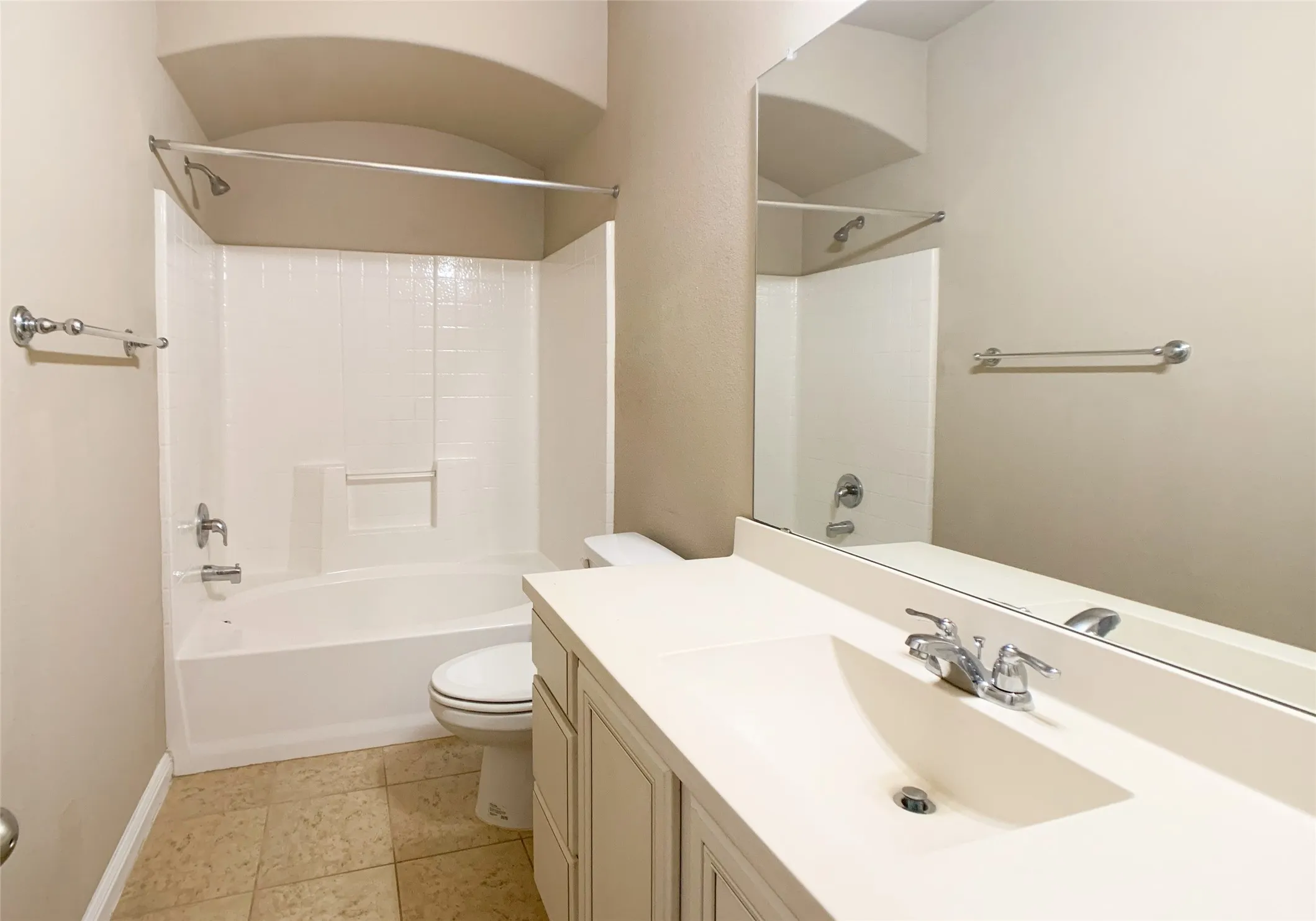 Single Family Residence For Rent in Collin County , 3102 Whispering Pine Boulevard, Melissa, Texas 75454, 3 Bedroom, 2 Bathroom, 2 Garage spaces, 1,718 Sqft, built in 2013, mls#21376891, Real Estate Agent in Melissa, Homes For Rent in Collin county, Homes For Rent in Melissa, Realtor in Melissa Texas, Real Estate Brokerage Independent Realty Texas, Luminita Cordes Realtor