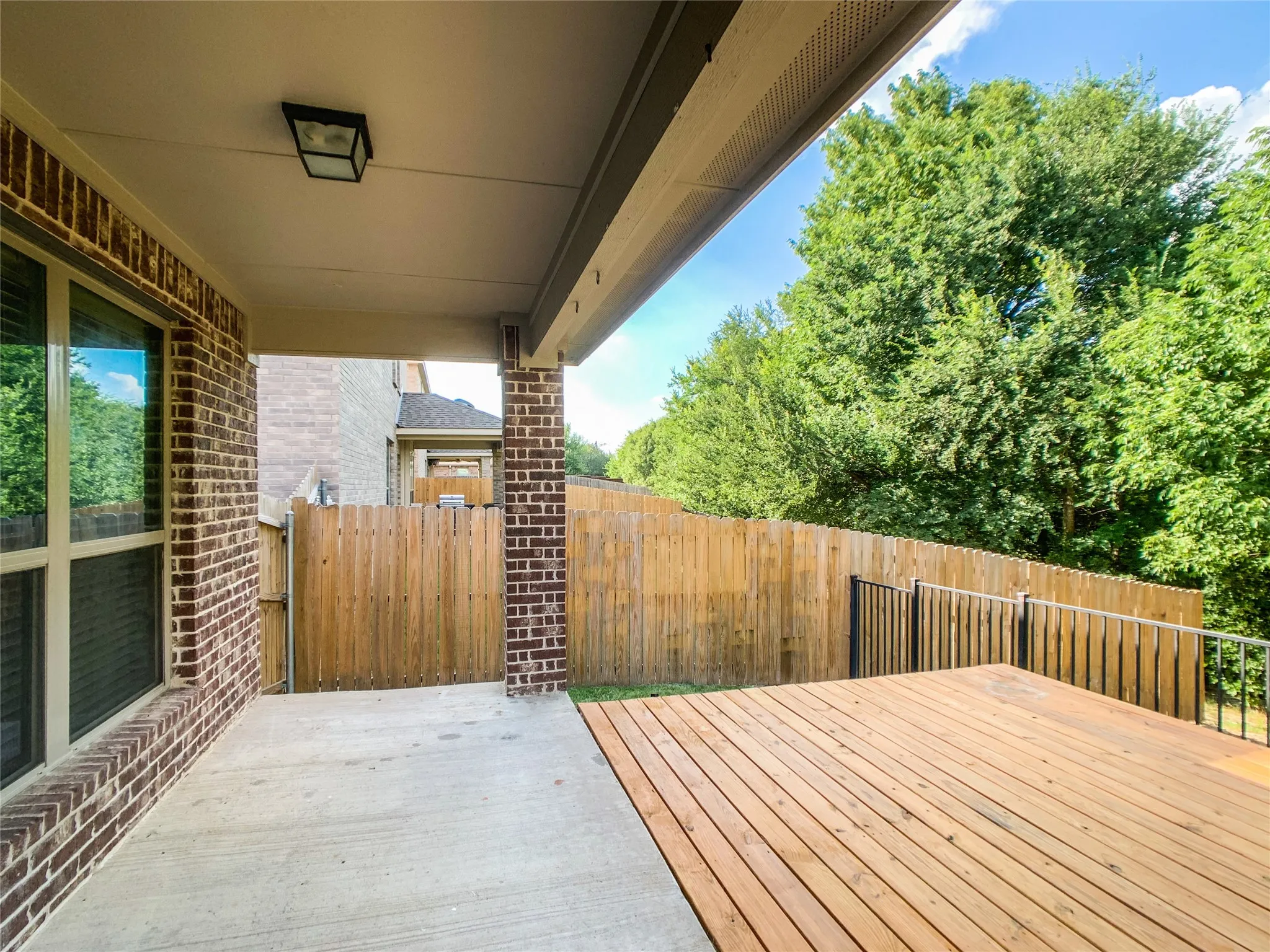 Single Family Residence For Rent in Collin County , 3102 Whispering Pine Boulevard, Melissa, Texas 75454, 3 Bedroom, 2 Bathroom, 2 Garage spaces, 1,718 Sqft, built in 2013, mls#21376891, Real Estate Agent in Melissa, Homes For Rent in Collin county, Homes For Rent in Melissa, Realtor in Melissa Texas, Real Estate Brokerage Independent Realty Texas, Luminita Cordes Realtor