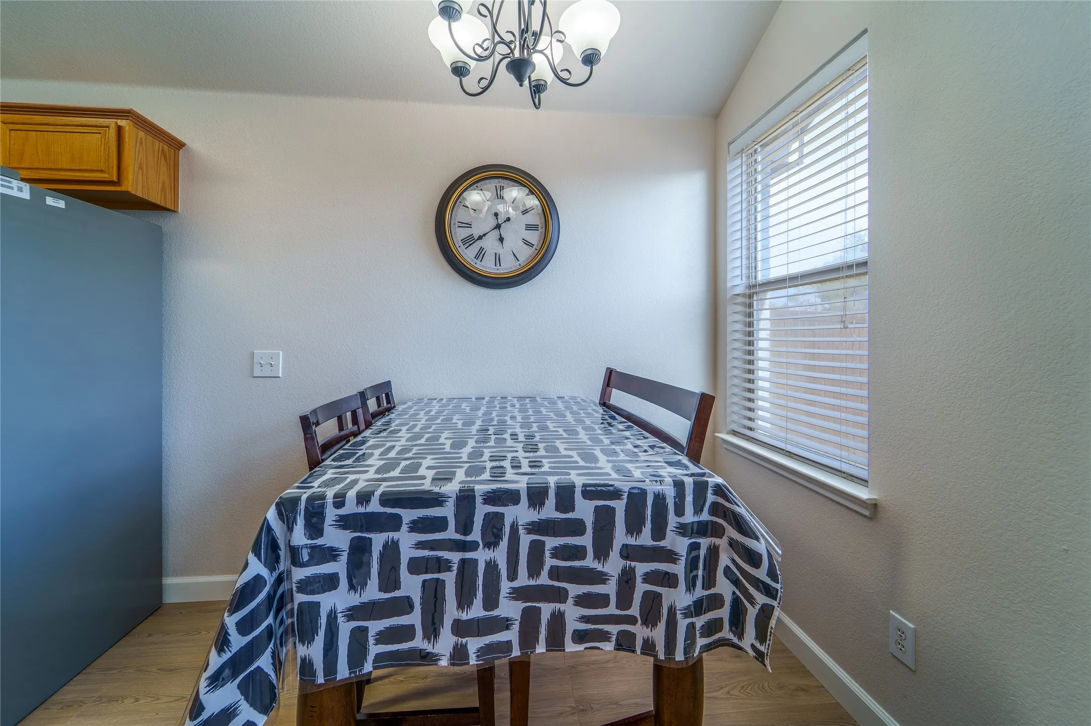 Single Family Residence For Sale in Collin County , 210 Lake Wichita Drive, Wylie, Texas 75098, 3 Bedroom, 2 Bathroom, 2 Garage spaces, 1,234 Sqft, built in 2001, mls#21376939, Real Estate Agent in Wylie, Homes For Sale in Collin county, Homes For Sale in Wylie, Realtor in Wylie Texas, Real Estate Brokerage Independent Realty Texas, Luminita Cordes Realtor