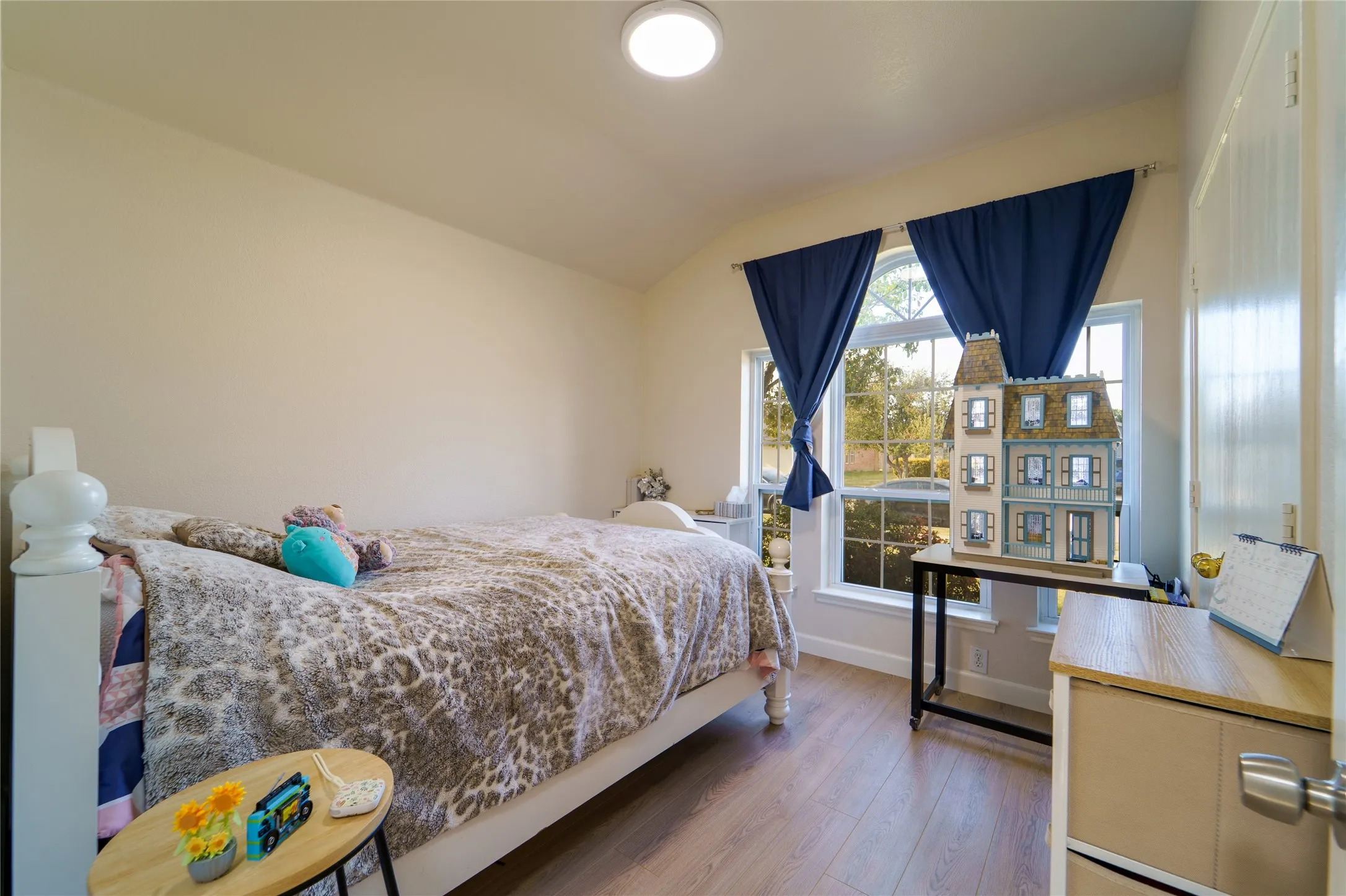 Single Family Residence For Sale in Collin County , 210 Lake Wichita Drive, Wylie, Texas 75098, 3 Bedroom, 2 Bathroom, 2 Garage spaces, 1,234 Sqft, built in 2001, mls#21376939, Real Estate Agent in Wylie, Homes For Sale in Collin county, Homes For Sale in Wylie, Realtor in Wylie Texas, Real Estate Brokerage Independent Realty Texas, Luminita Cordes Realtor
