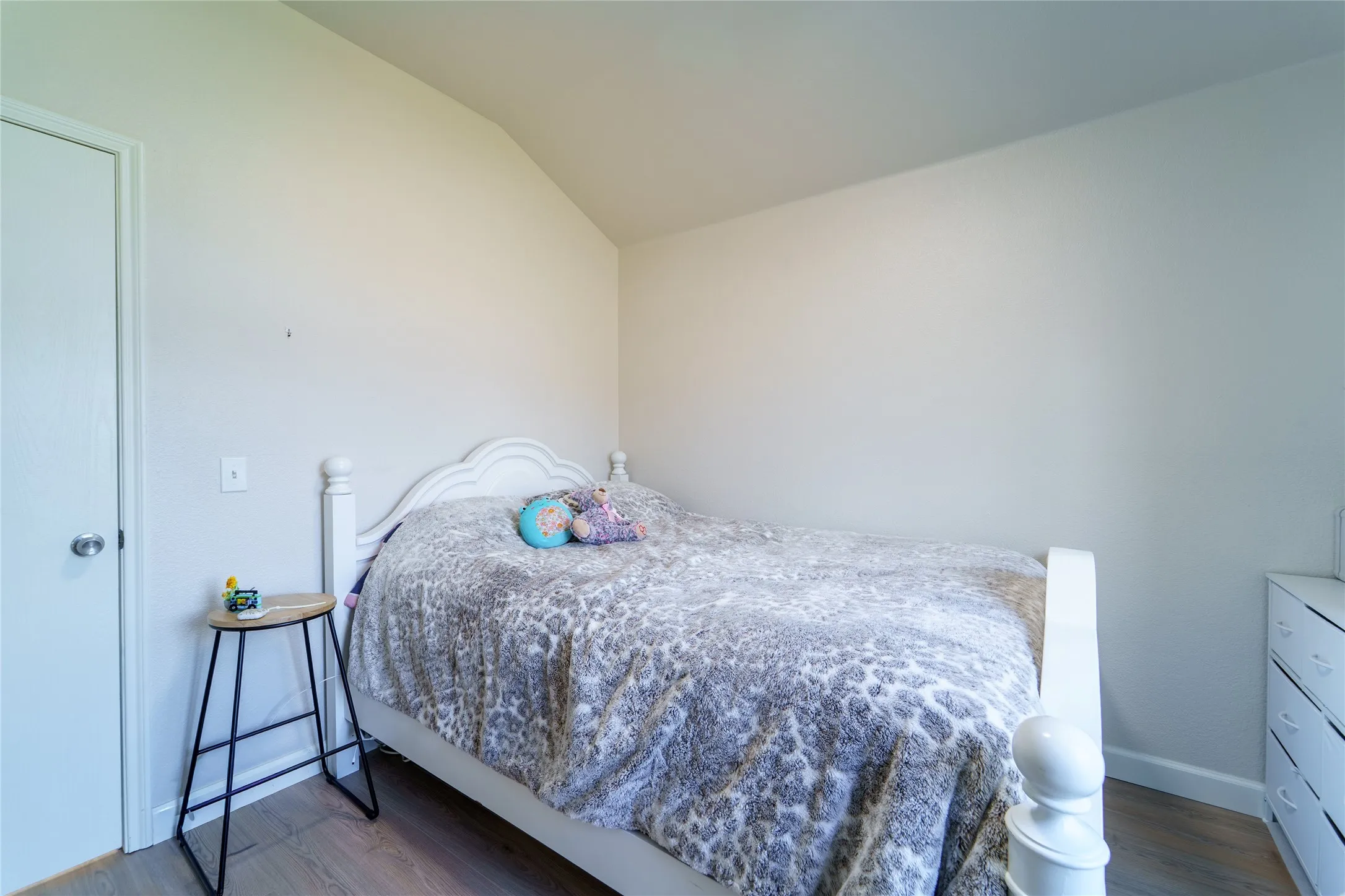 Single Family Residence For Sale in Collin County , 210 Lake Wichita Drive, Wylie, Texas 75098, 3 Bedroom, 2 Bathroom, 2 Garage spaces, 1,234 Sqft, built in 2001, mls#21376939, Real Estate Agent in Wylie, Homes For Sale in Collin county, Homes For Sale in Wylie, Realtor in Wylie Texas, Real Estate Brokerage Independent Realty Texas, Luminita Cordes Realtor