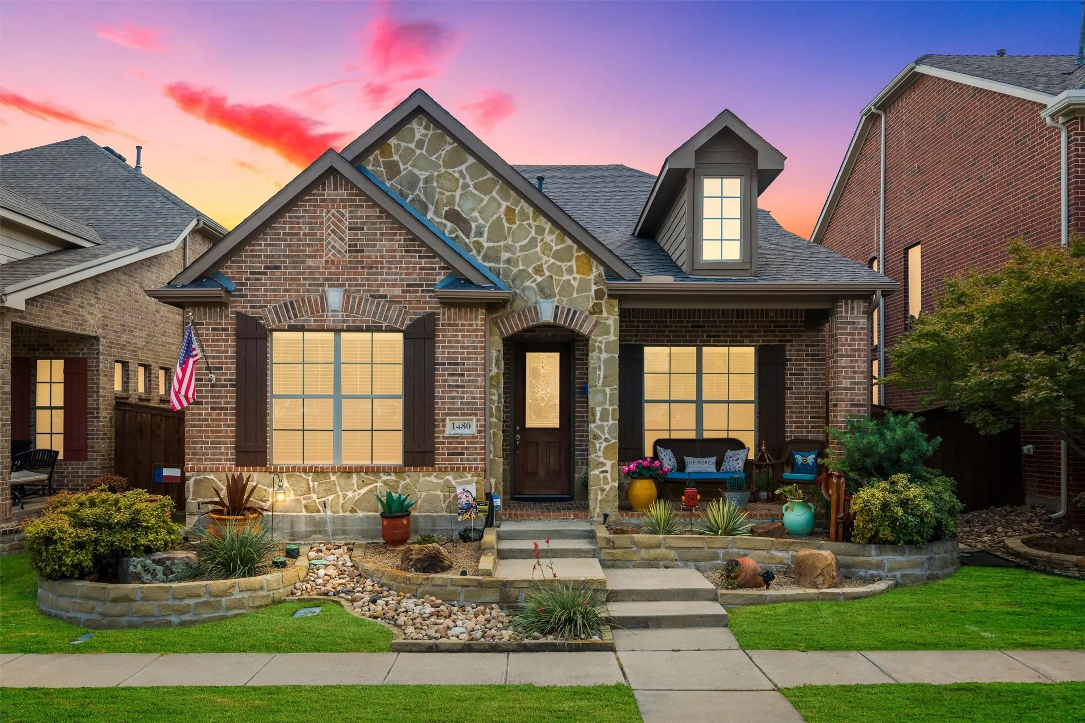 Single Family Residence For Sale in Denton County , 1480 Bristol Lane, Lewisville, Texas 75077, 3 Bedroom, 3 Bathroom, 2 Garage spaces, 2,386 Sqft, built in 2006, mls#21375759, Real Estate Agent in Lewisville, Homes For Sale in Denton county, Homes For Sale in Lewisville, Realtor in Lewisville Texas, Real Estate Brokerage Independent Realty Texas, Luminita Cordes Realtor