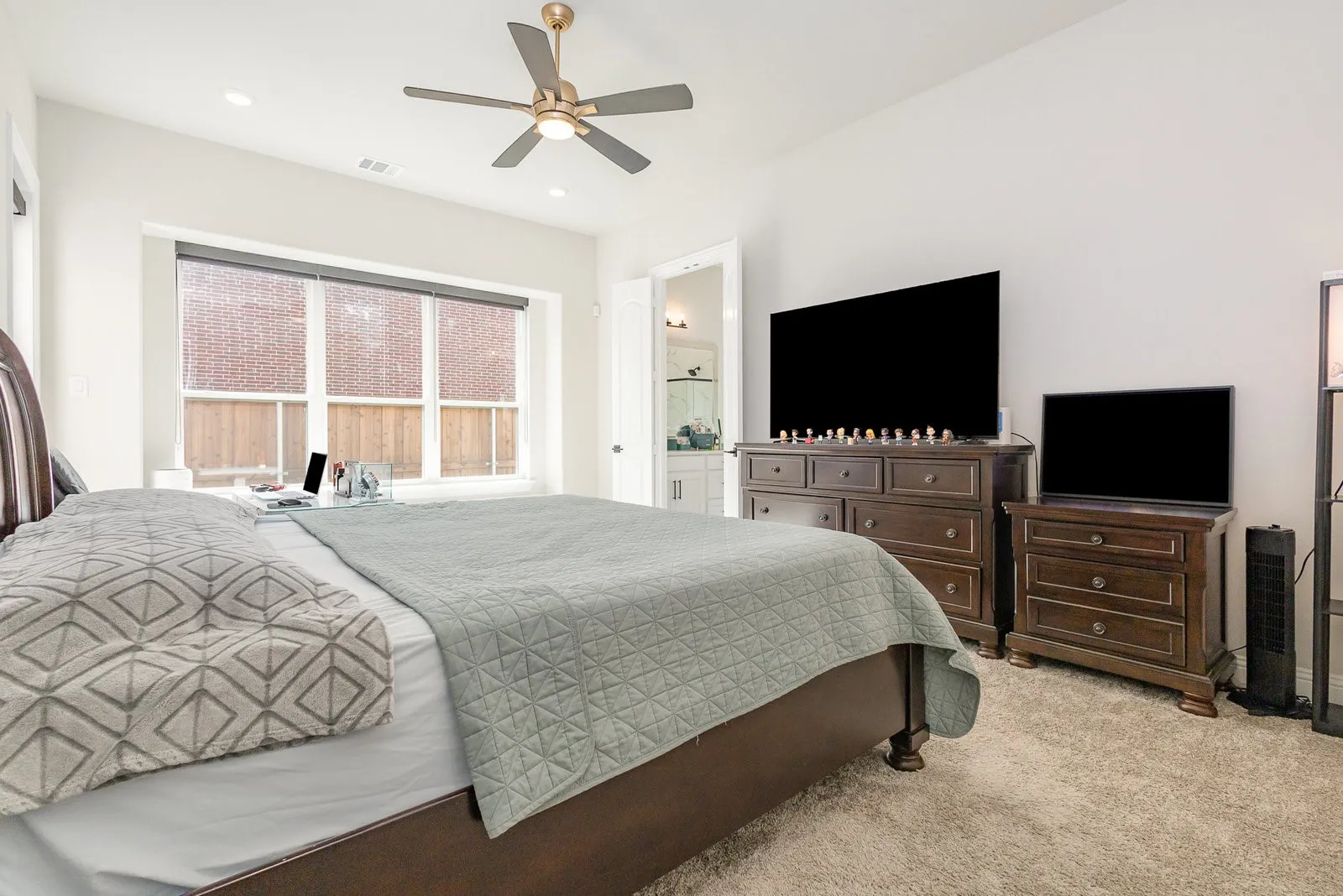 Single Family Residence For Rent in Collin County , 4954 Daybreak Drive, Mc Kinney, Texas 75070, 4 Bedroom, 4 Bathroom, 2 Garage spaces, 3,507 Sqft, built in 2024, mls#21372866, Real Estate Agent in Mc Kinney, Homes For Rent in Collin county, Homes For Rent in Mc Kinney, Realtor in Mc Kinney Texas, Real Estate Brokerage Independent Realty Texas, Luminita Cordes Realtor