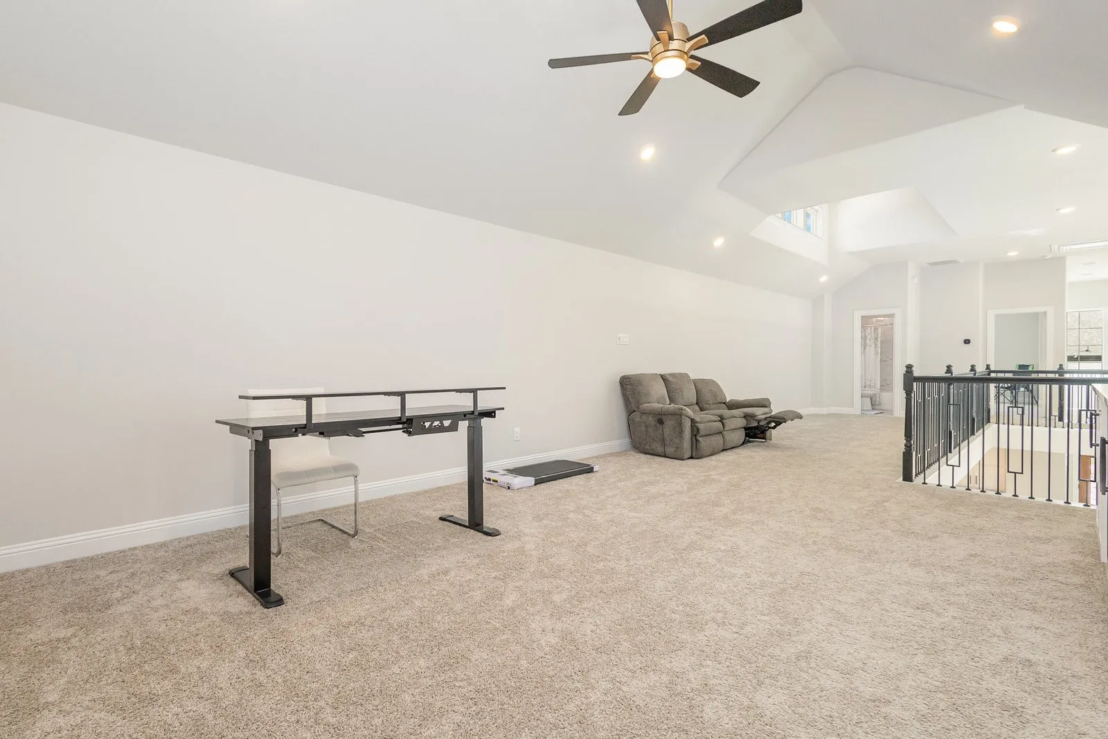 Single Family Residence For Rent in Collin County , 4954 Daybreak Drive, Mc Kinney, Texas 75070, 4 Bedroom, 4 Bathroom, 2 Garage spaces, 3,507 Sqft, built in 2024, mls#21372866, Real Estate Agent in Mc Kinney, Homes For Rent in Collin county, Homes For Rent in Mc Kinney, Realtor in Mc Kinney Texas, Real Estate Brokerage Independent Realty Texas, Luminita Cordes Realtor