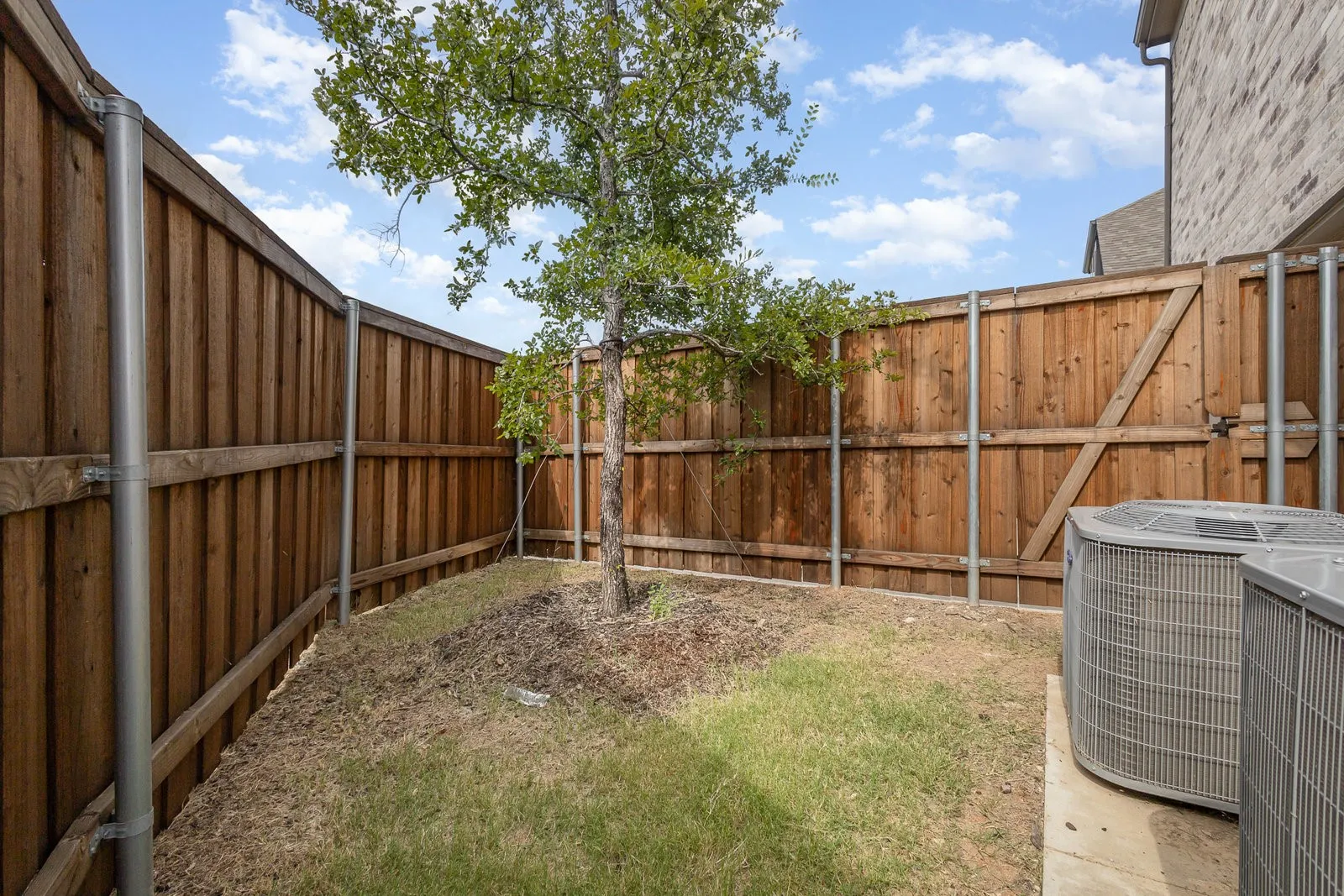 Single Family Residence For Rent in Collin County , 4954 Daybreak Drive, Mc Kinney, Texas 75070, 4 Bedroom, 4 Bathroom, 2 Garage spaces, 3,507 Sqft, built in 2024, mls#21372866, Real Estate Agent in Mc Kinney, Homes For Rent in Collin county, Homes For Rent in Mc Kinney, Realtor in Mc Kinney Texas, Real Estate Brokerage Independent Realty Texas, Luminita Cordes Realtor