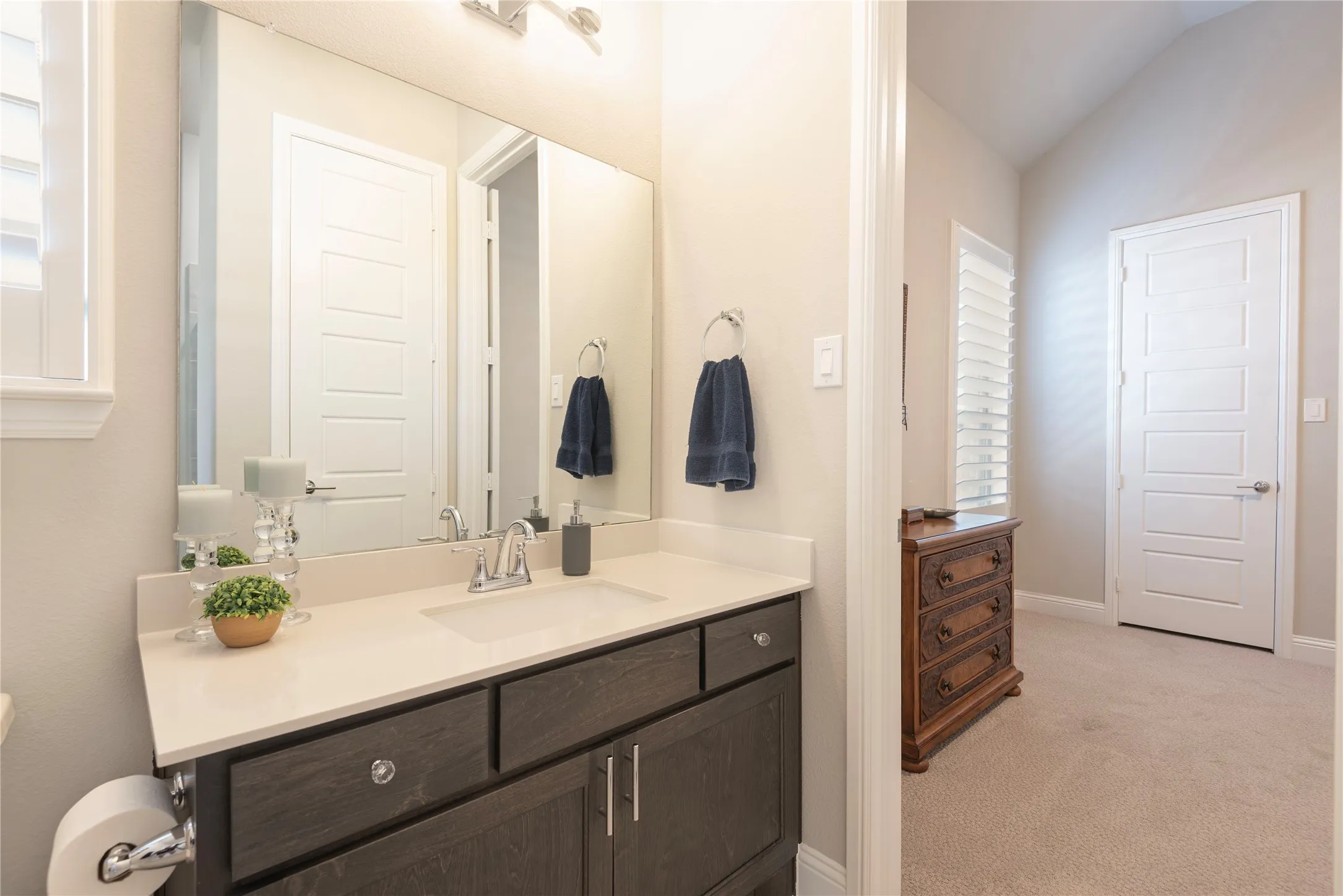 Single Family Residence For Sale in Collin County , 1012 Terra Vista Drive, Allen, Texas 75013, 3 Bedroom, 3 Bathroom, 2 Garage spaces, 2,589 Sqft, built in 2022, mls#21373363, Real Estate Agent in Allen, Homes For Sale in Collin county, Homes For Sale in Allen, Realtor in Allen Texas, Real Estate Brokerage Independent Realty Texas, Luminita Cordes Realtor
