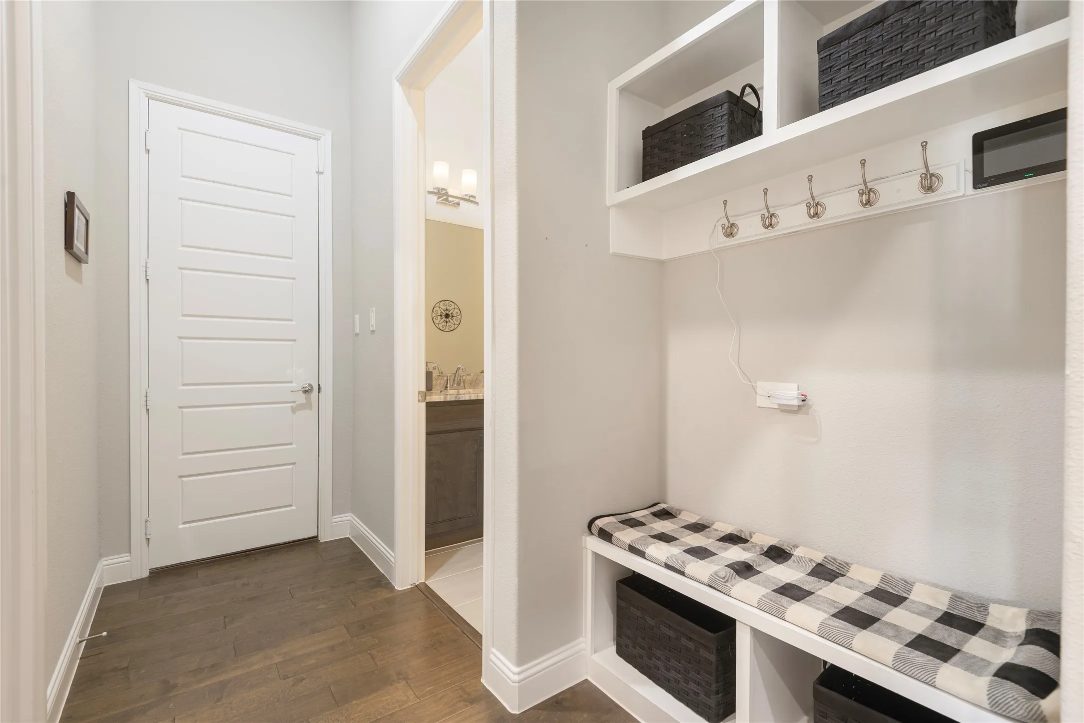 Single Family Residence For Sale in Collin County , 1012 Terra Vista Drive, Allen, Texas 75013, 3 Bedroom, 3 Bathroom, 2 Garage spaces, 2,589 Sqft, built in 2022, mls#21373363, Real Estate Agent in Allen, Homes For Sale in Collin county, Homes For Sale in Allen, Realtor in Allen Texas, Real Estate Brokerage Independent Realty Texas, Luminita Cordes Realtor