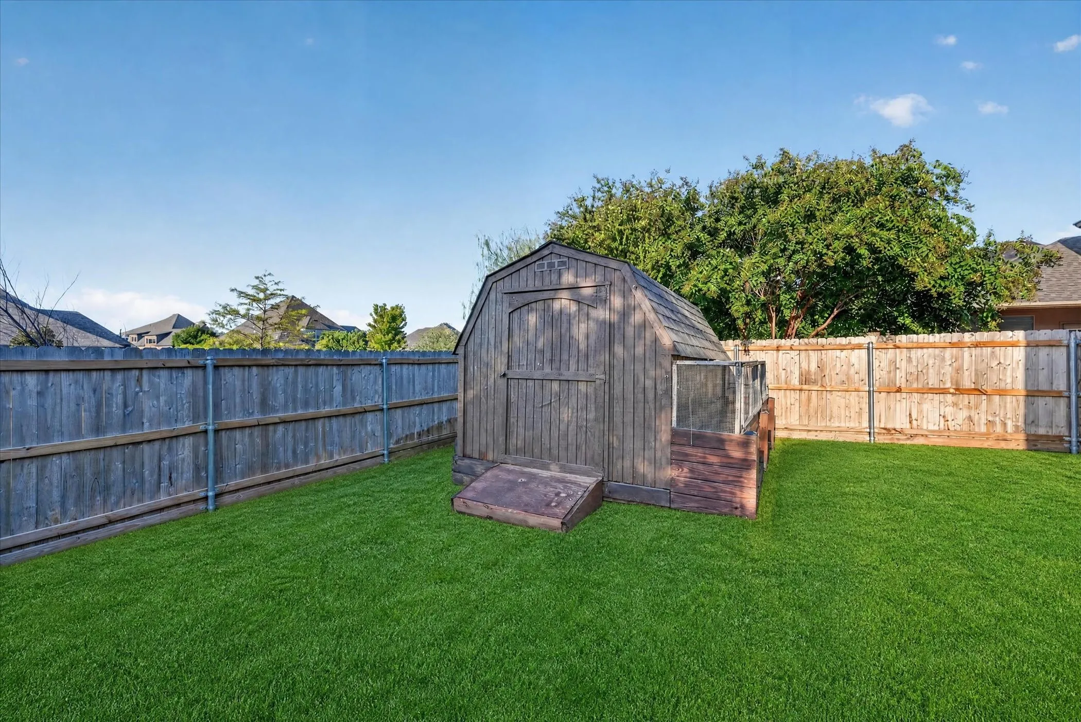 Single Family Residence For Sale in Tarrant County , 1309 Mesa Crest Drive, Fort Worth, Texas 76052, 3 Bedroom, 2 Bathroom, 3 Garage spaces, 2,039 Sqft, built in 2012, mls#21376905, Real Estate Agent in Fort Worth, Homes For Sale in Tarrant county, Homes For Sale in Fort Worth, Realtor in Fort Worth Texas, Real Estate Brokerage Independent Realty Texas, Luminita Cordes Realtor