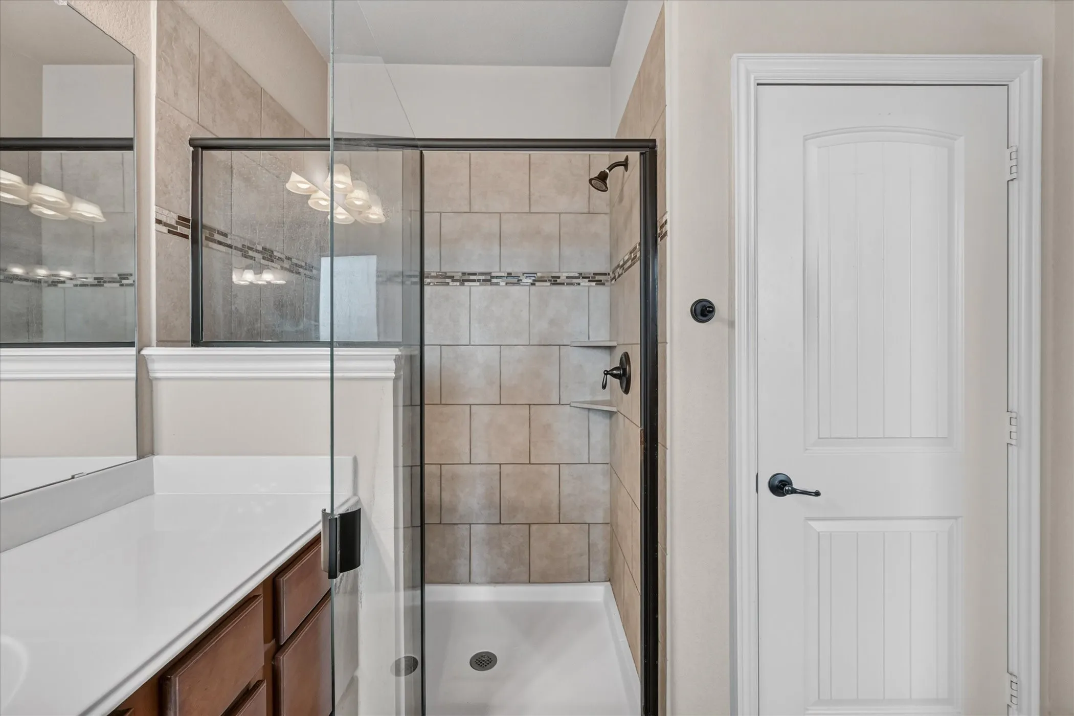 Single Family Residence For Sale in Tarrant County , 1309 Mesa Crest Drive, Fort Worth, Texas 76052, 3 Bedroom, 2 Bathroom, 3 Garage spaces, 2,039 Sqft, built in 2012, mls#21376905, Real Estate Agent in Fort Worth, Homes For Sale in Tarrant county, Homes For Sale in Fort Worth, Realtor in Fort Worth Texas, Real Estate Brokerage Independent Realty Texas, Luminita Cordes Realtor