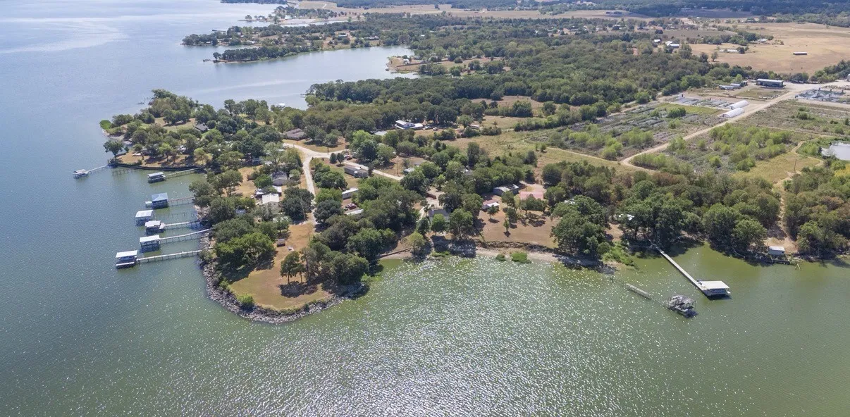 Single Family Residence For Sale in Van Zandt County , 180 Vz County Road 3734, Wills Point, Texas 75169, 2 Bedroom, 2 Bathroom, 2 Garage spaces, 1,094 Sqft, built in 2020, mls#21376936, Real Estate Agent in Wills Point, Homes For Sale in Van Zandt county, Homes For Sale in Wills Point, Realtor in Wills Point Texas, Real Estate Brokerage Independent Realty Texas, Luminita Cordes Realtor